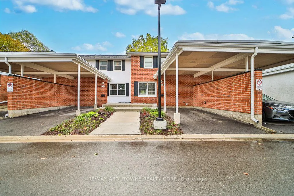 Photo 31 of Unit 4, 403 Keats Way, Waterloo — HOMEH