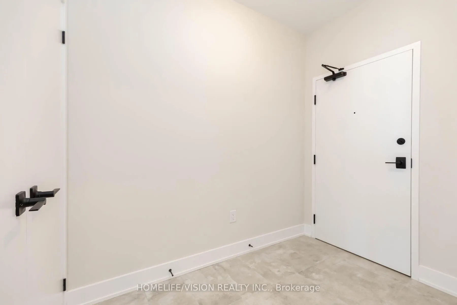 Photo 2 of Unit 312, 1 Chef Lane, Barrie, Rural Barrie Southeast — HOMEH