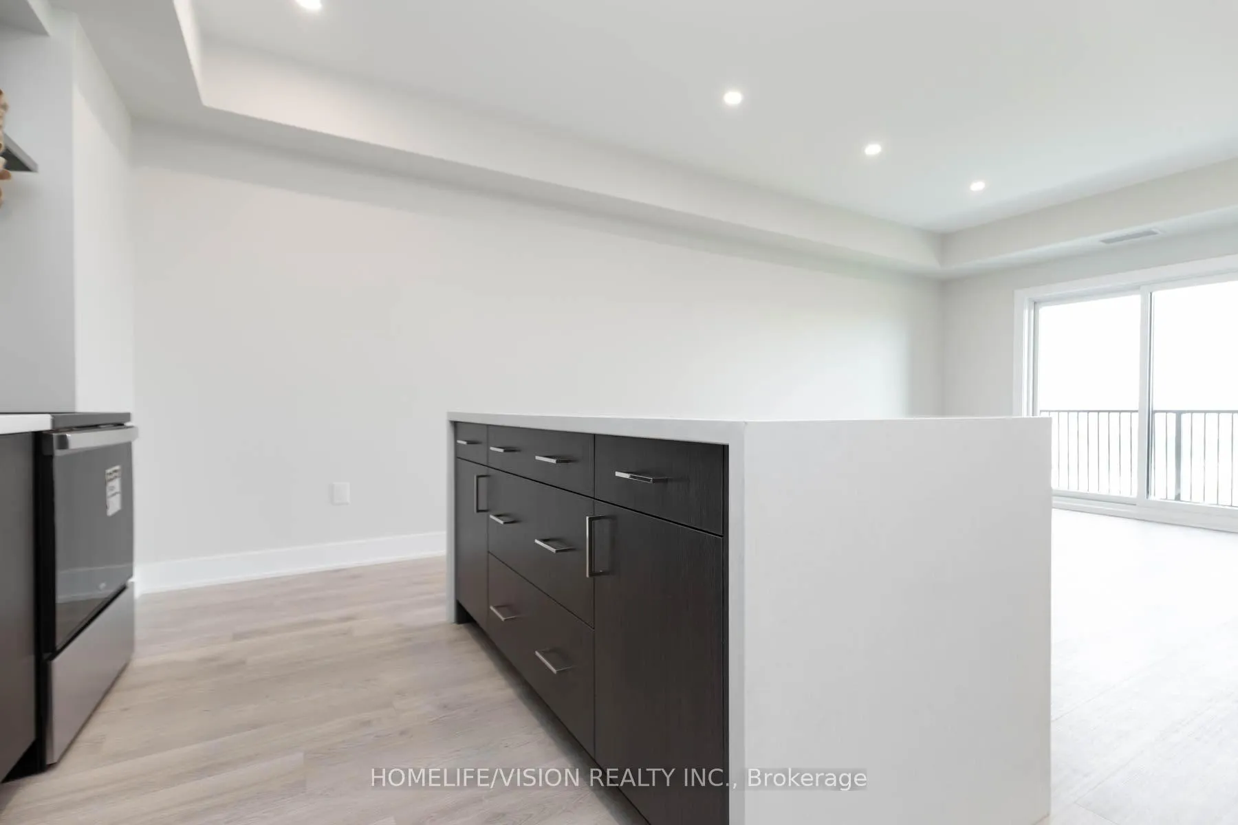 Photo 11 of Unit 312, 1 Chef Lane, Barrie, Rural Barrie Southeast — HOMEH