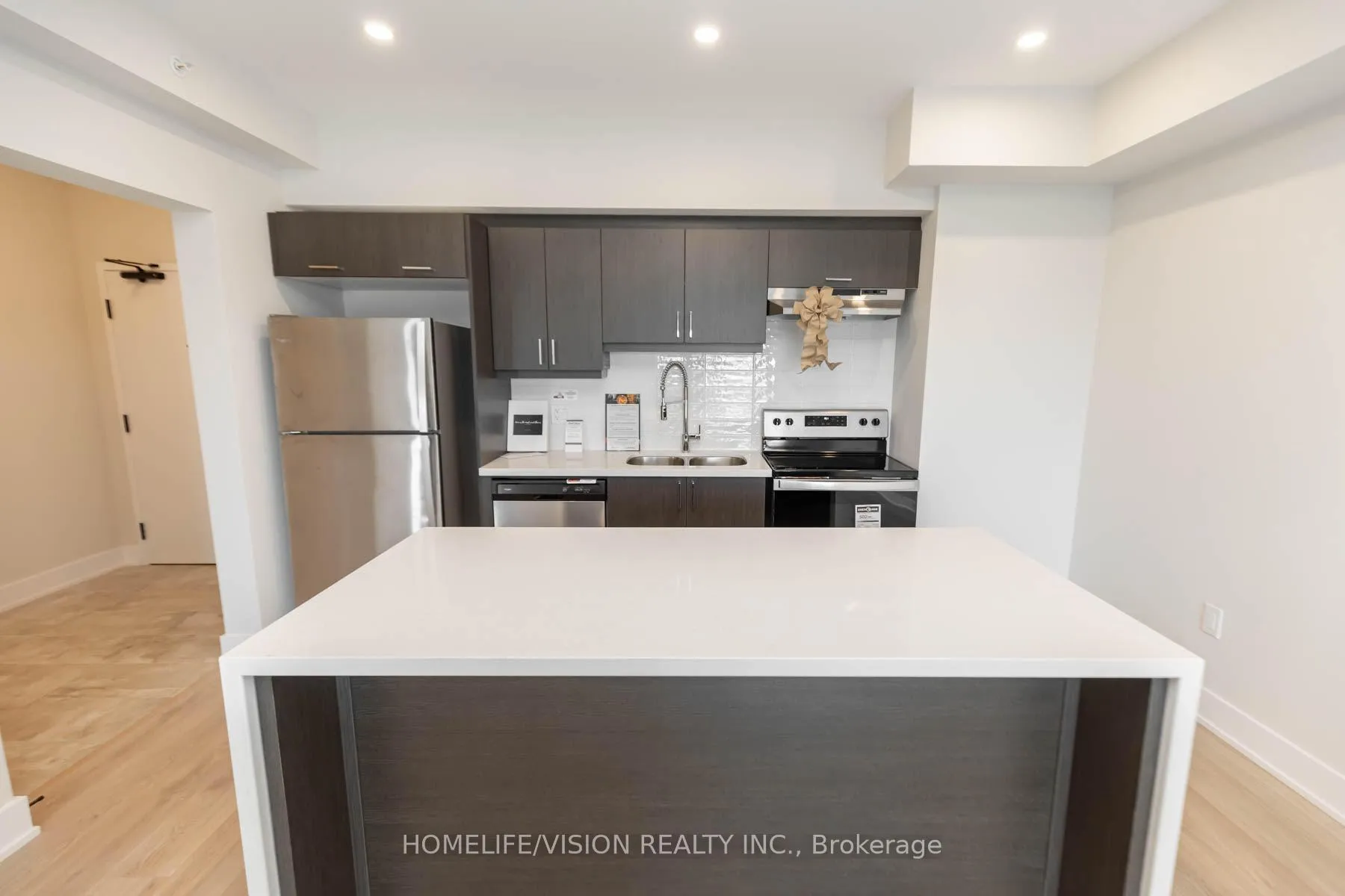 Photo 12 of Unit 312, 1 Chef Lane, Barrie, Rural Barrie Southeast — HOMEH