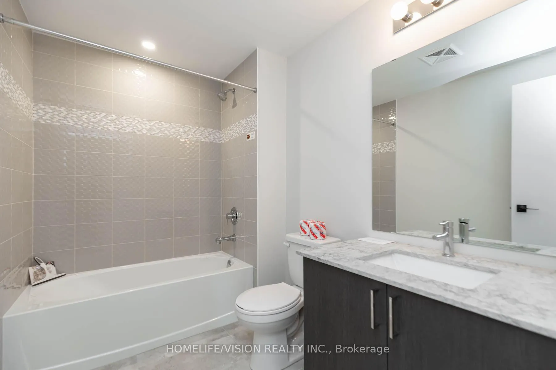 Photo 28 of Unit 312, 1 Chef Lane, Barrie, Rural Barrie Southeast — HOMEH