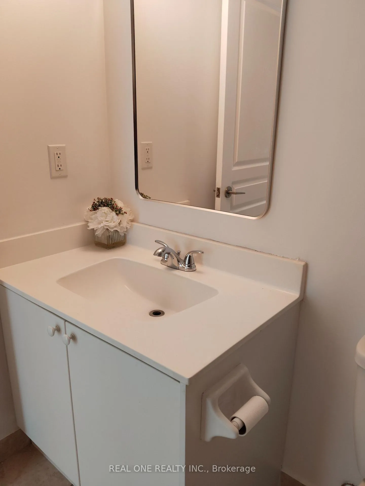 Photo 12 of Unit 703, 75 South Town Centre Boulevard, Markham, Unionville — HOMEH