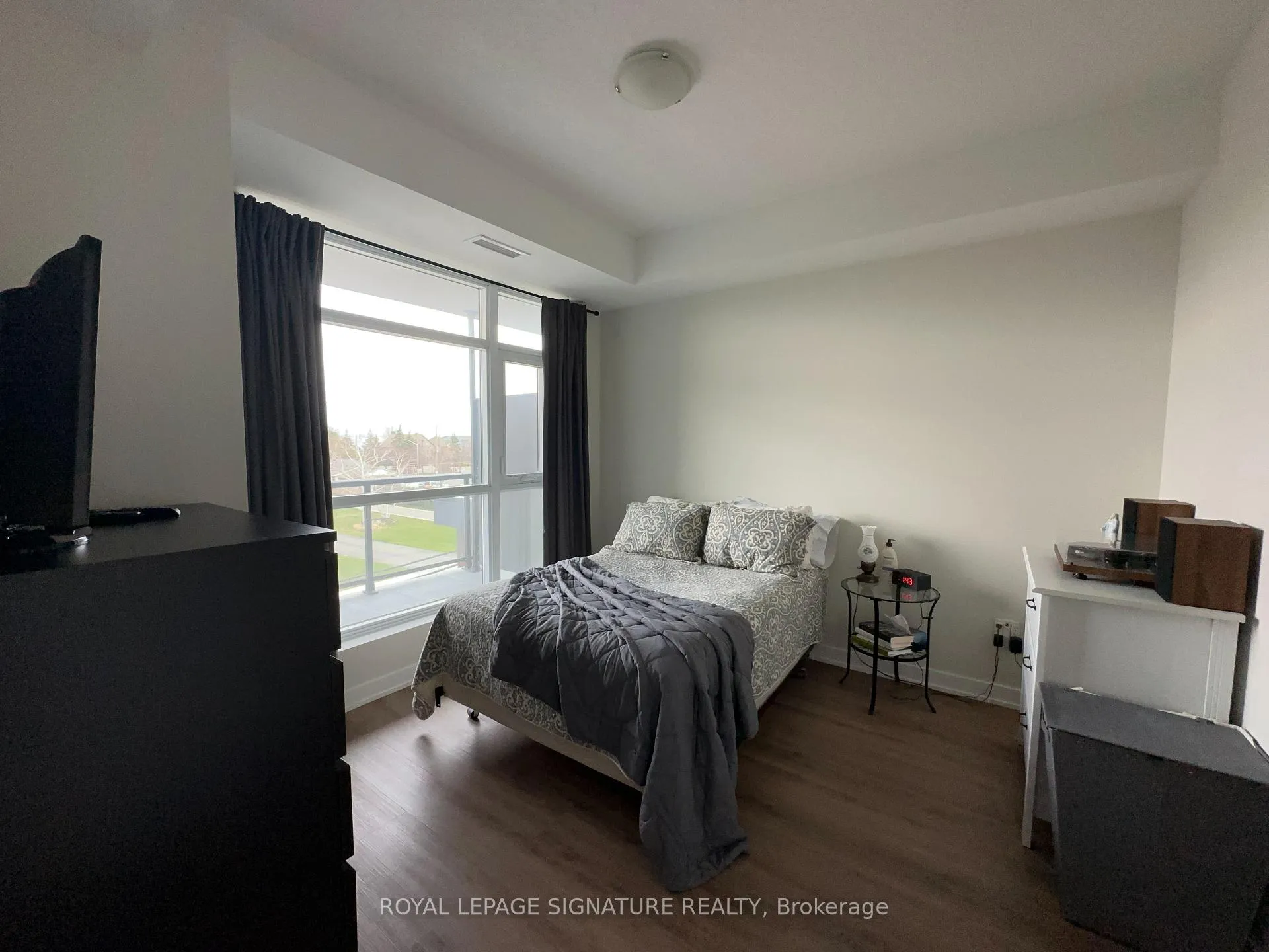 Photo 9 of Unit 316, 600 N Service Road, Hamilton, Stoney Creek — HOMEH