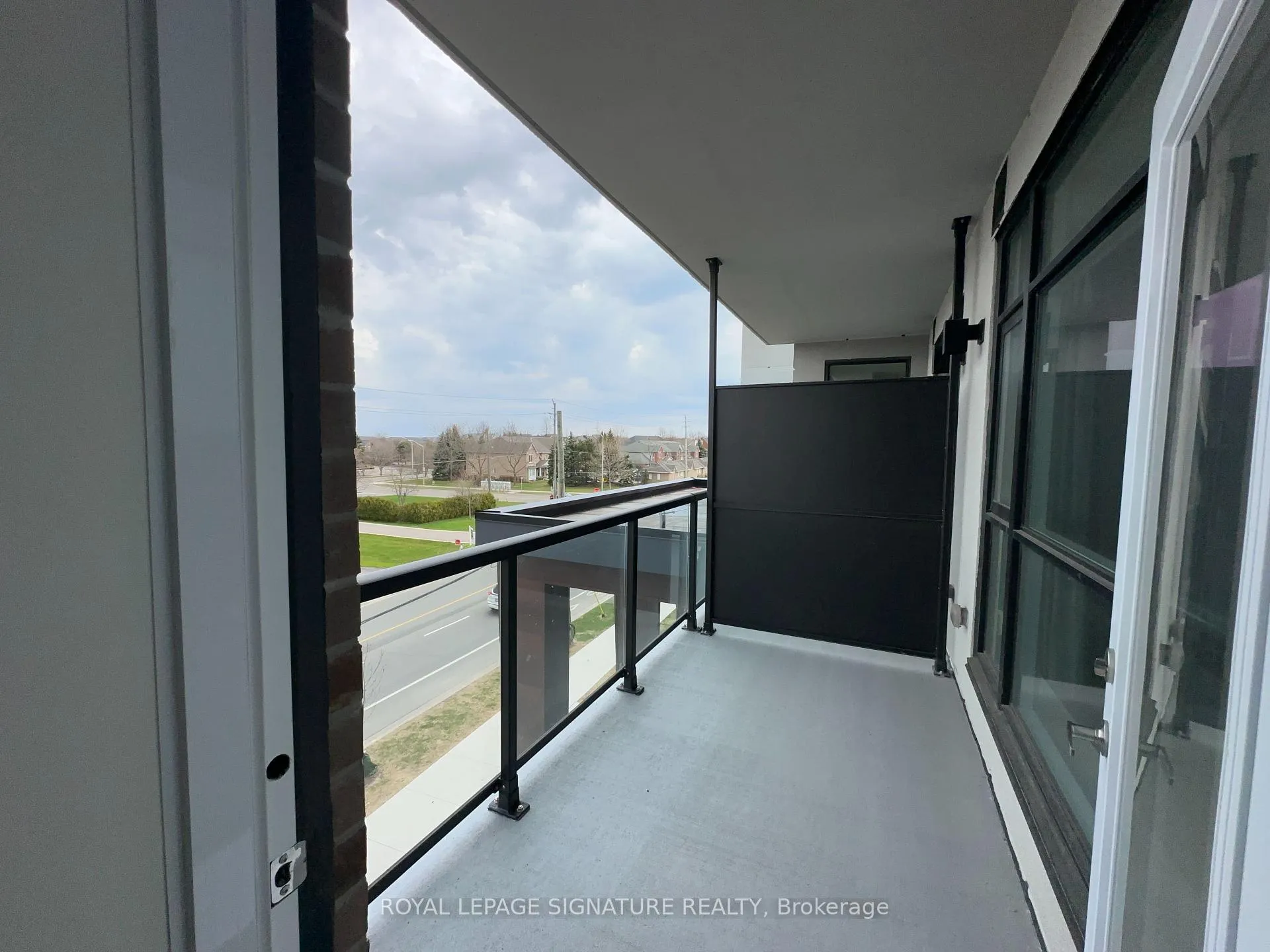 Photo 10 of Unit 316, 600 N Service Road, Hamilton, Stoney Creek — HOMEH