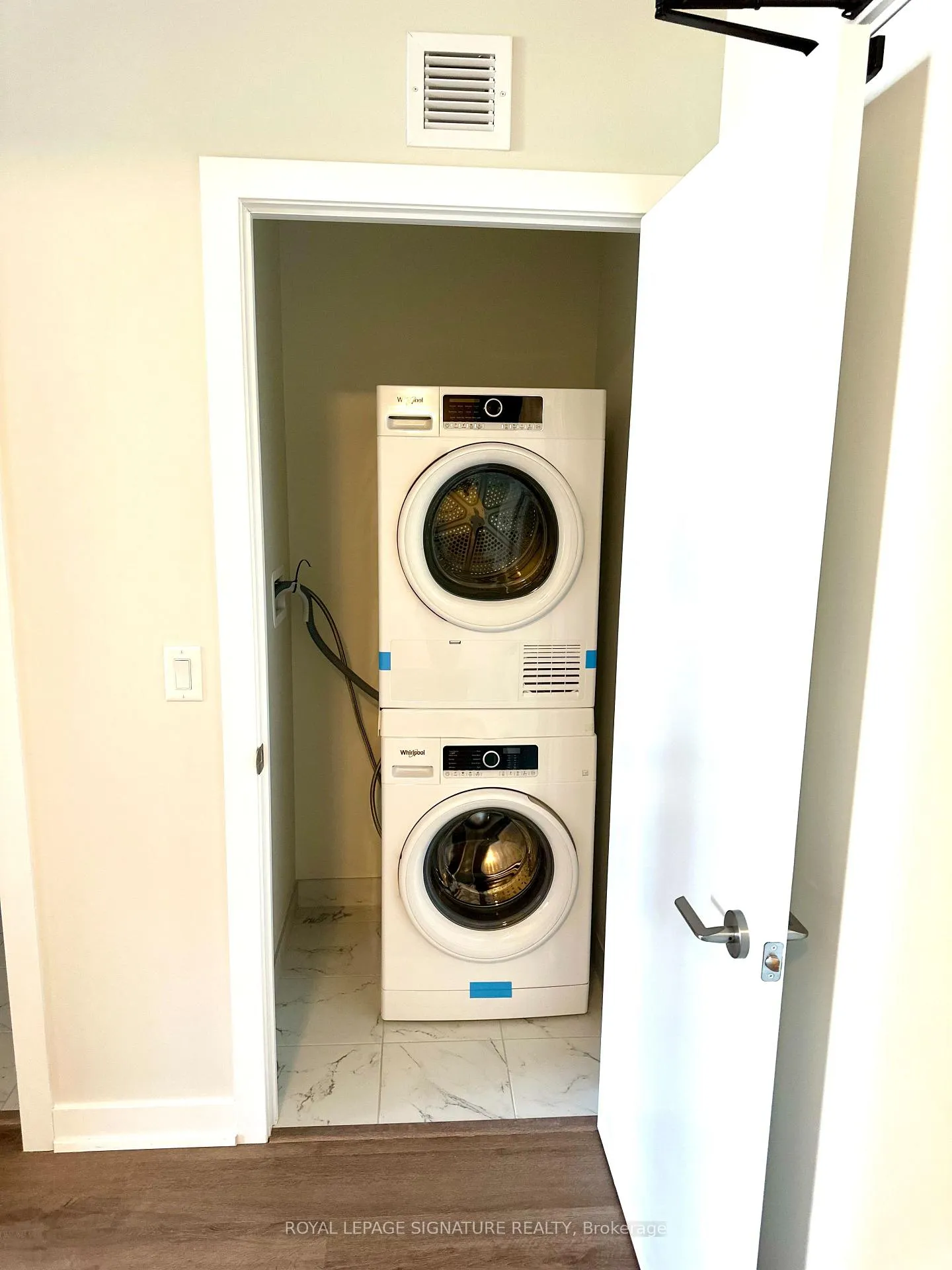 Photo 11 of Unit 316, 600 N Service Road, Hamilton, Stoney Creek — HOMEH