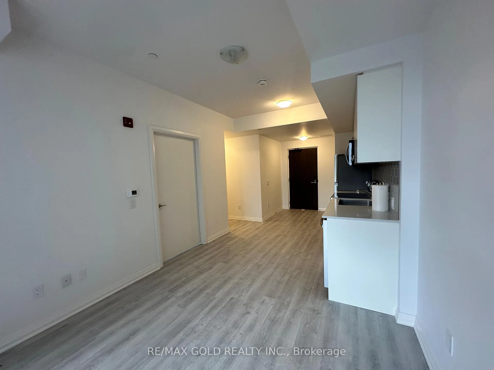 Photo 5 of Unit 202, 101 Golden Eagle Road, Waterloo — HOMEH