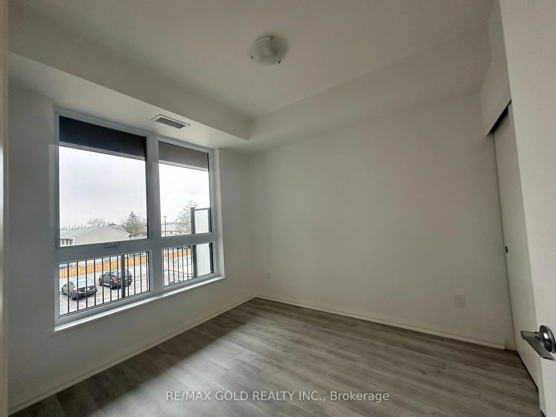 Photo 6 of Unit 202, 101 Golden Eagle Road, Waterloo — HOMEH