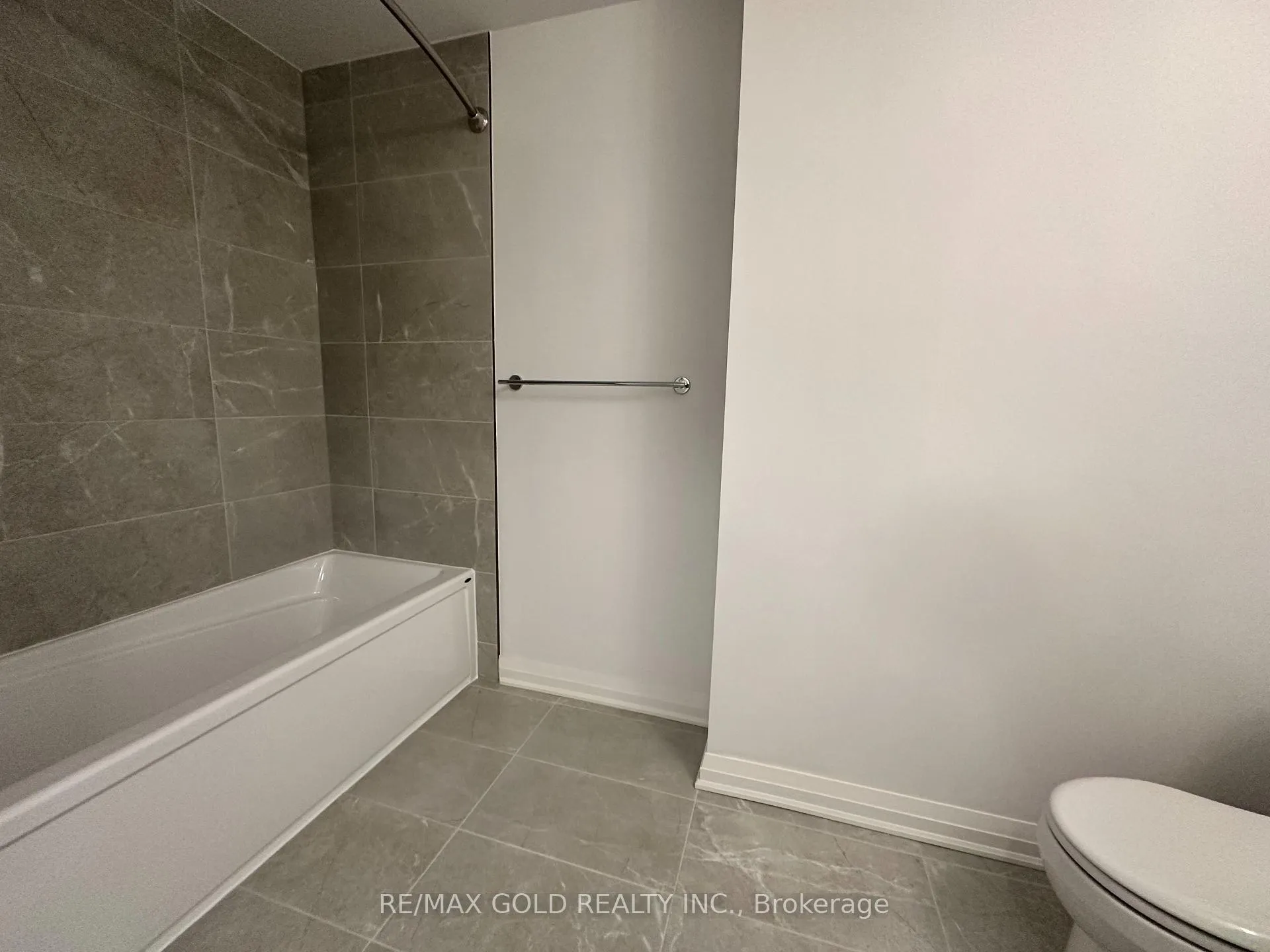 Photo 9 of Unit 202, 101 Golden Eagle Road, Waterloo — HOMEH