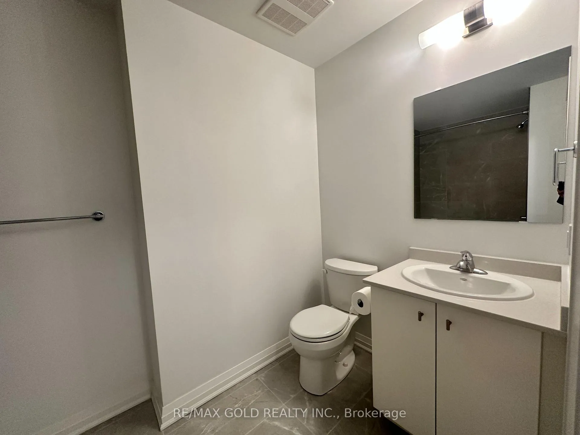 Photo 10 of Unit 202, 101 Golden Eagle Road, Waterloo — HOMEH