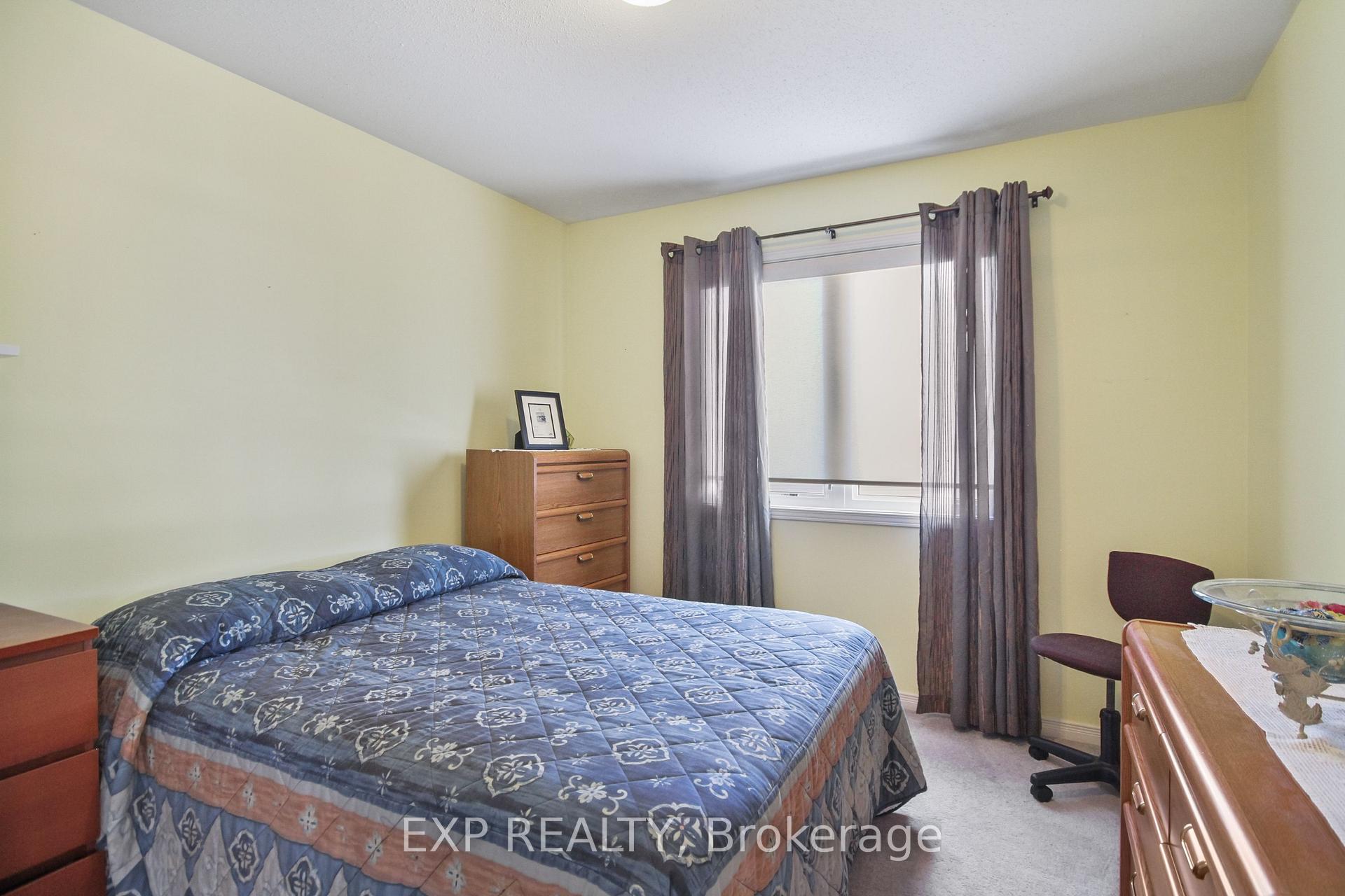 Photo 15 of 618 Beatrice Drive, Ottawa, Barrhaven - Strandherd — HOMEH