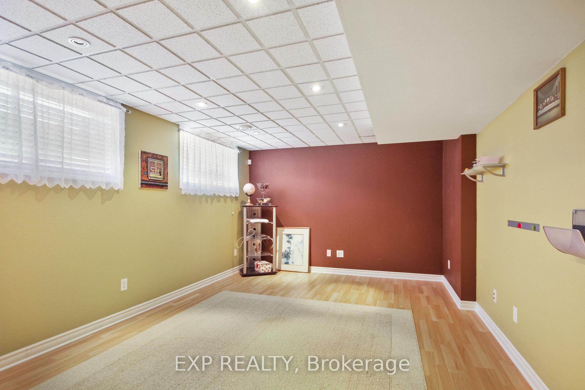 Photo 17 of 618 Beatrice Drive, Ottawa, Barrhaven - Strandherd — HOMEH