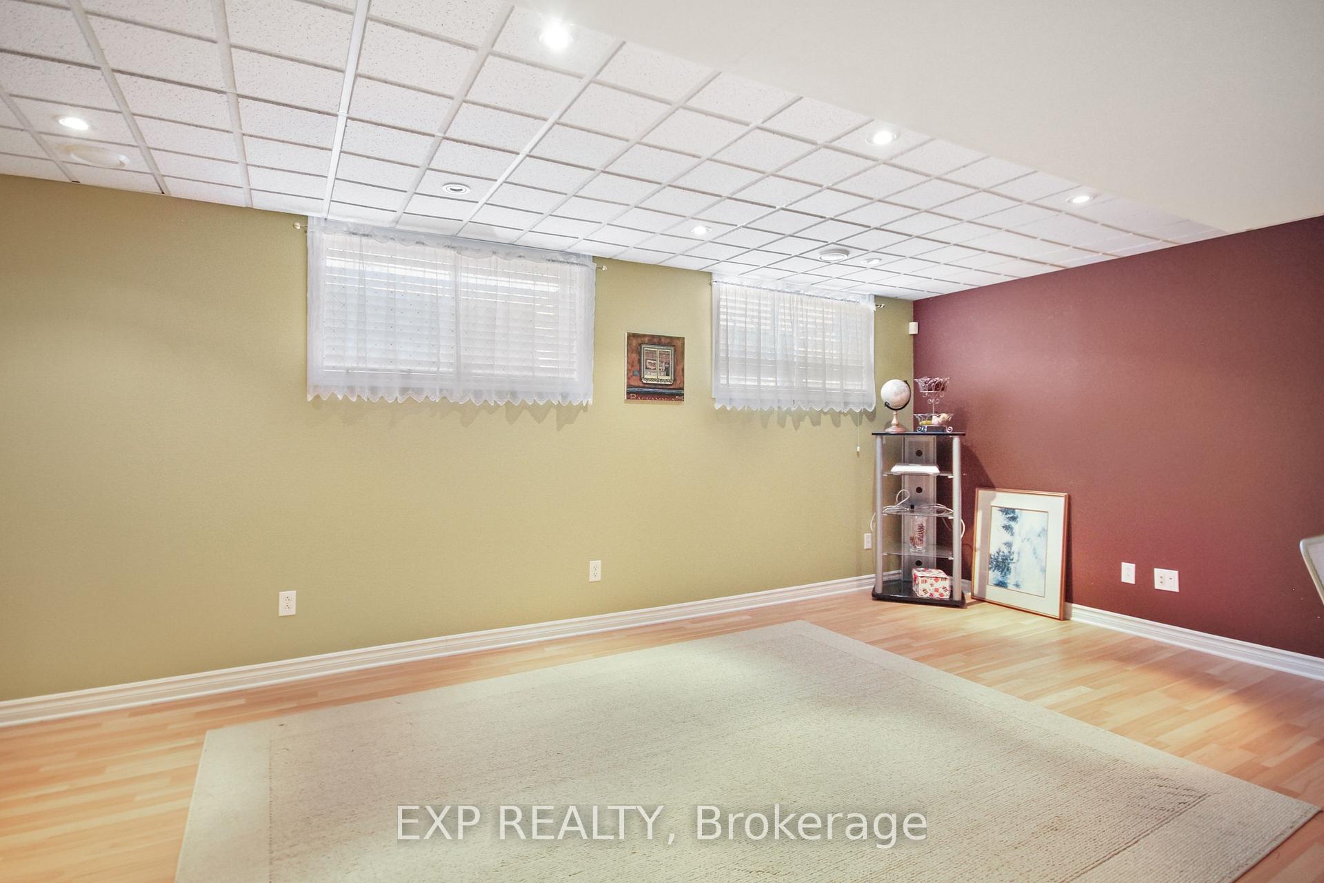 Photo 18 of 618 Beatrice Drive, Ottawa, Barrhaven - Strandherd — HOMEH