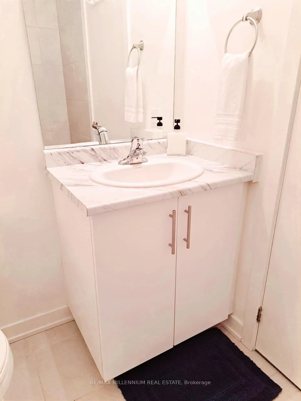 Photo 20 of Unit 83, 590 North Service Road, Hamilton, Stoney Creek — HOMEH