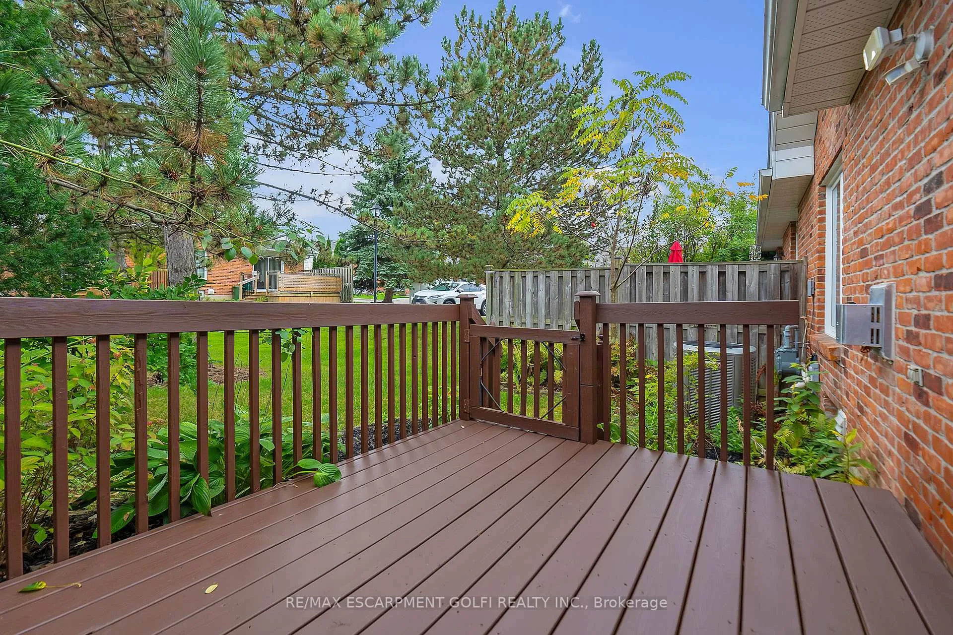 Photo 29 of Unit 24, 20 Meadowlands Boulevard, Hamilton, Meadowlands — HOMEH