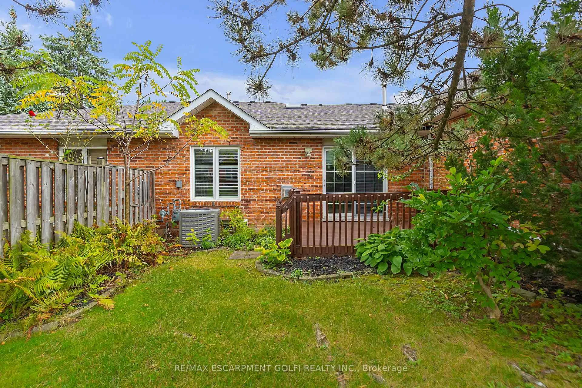 Photo 34 of Unit 24, 20 Meadowlands Boulevard, Hamilton, Meadowlands — HOMEH