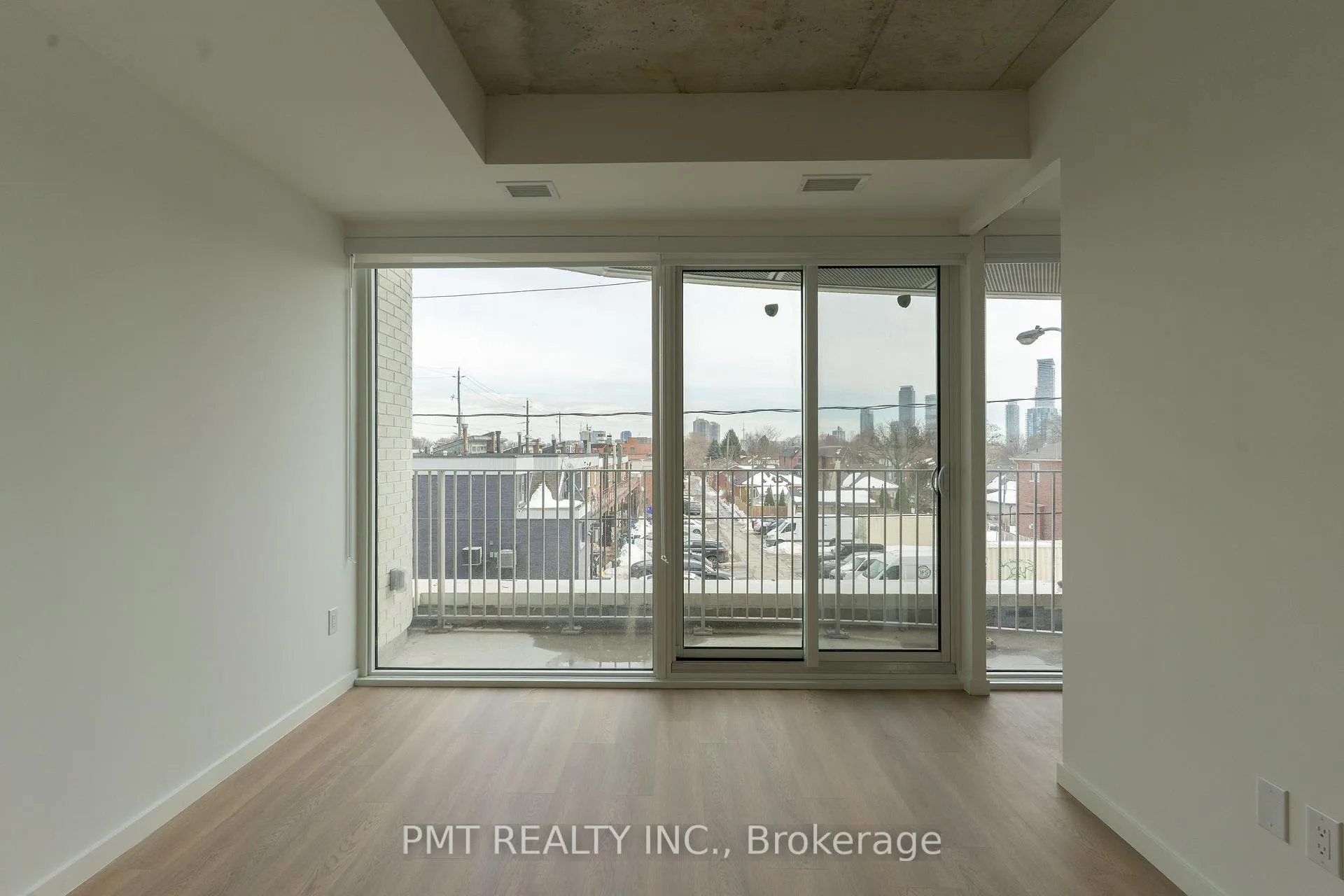 Photo 6 of Unit 225, 689 The Queensway, Etobicoke, Stonegate-Queensway — HOMEH