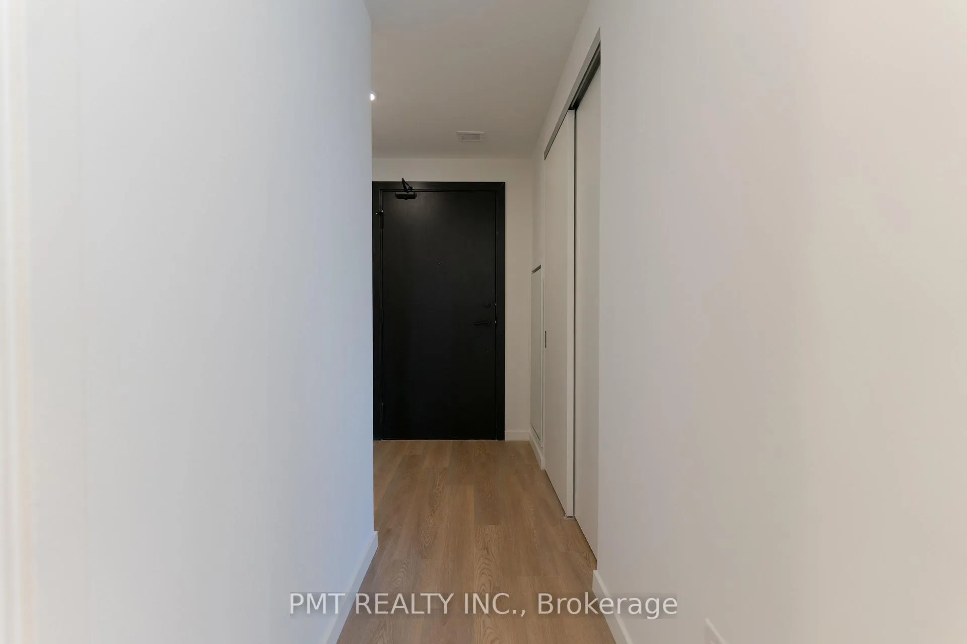Photo 15 of Unit 225, 689 The Queensway, Etobicoke, Stonegate-Queensway — HOMEH
