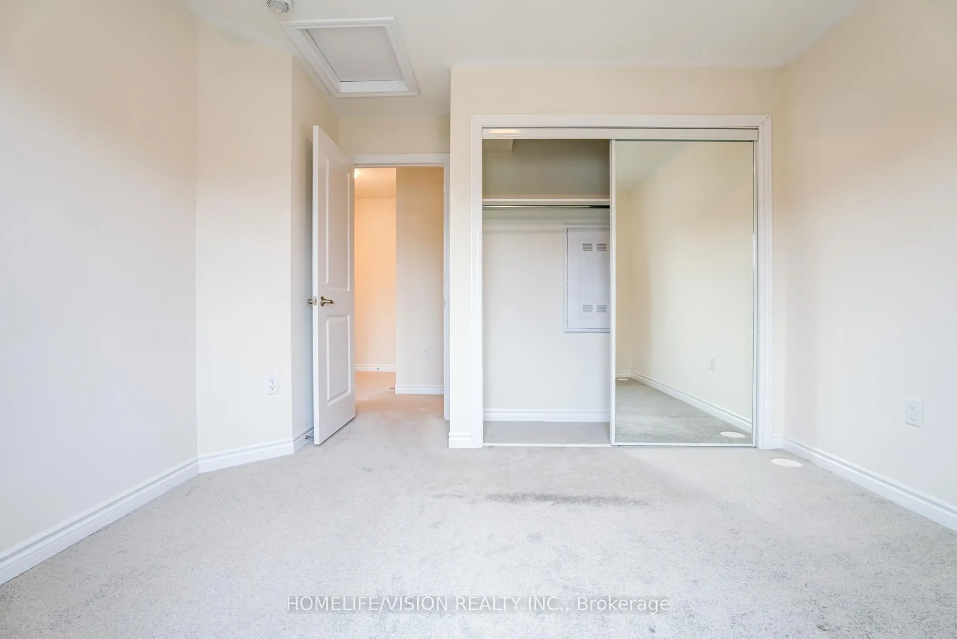 Photo 25 of Unit 3, 480 Beresford Path, Oshawa, Central — HOMEH