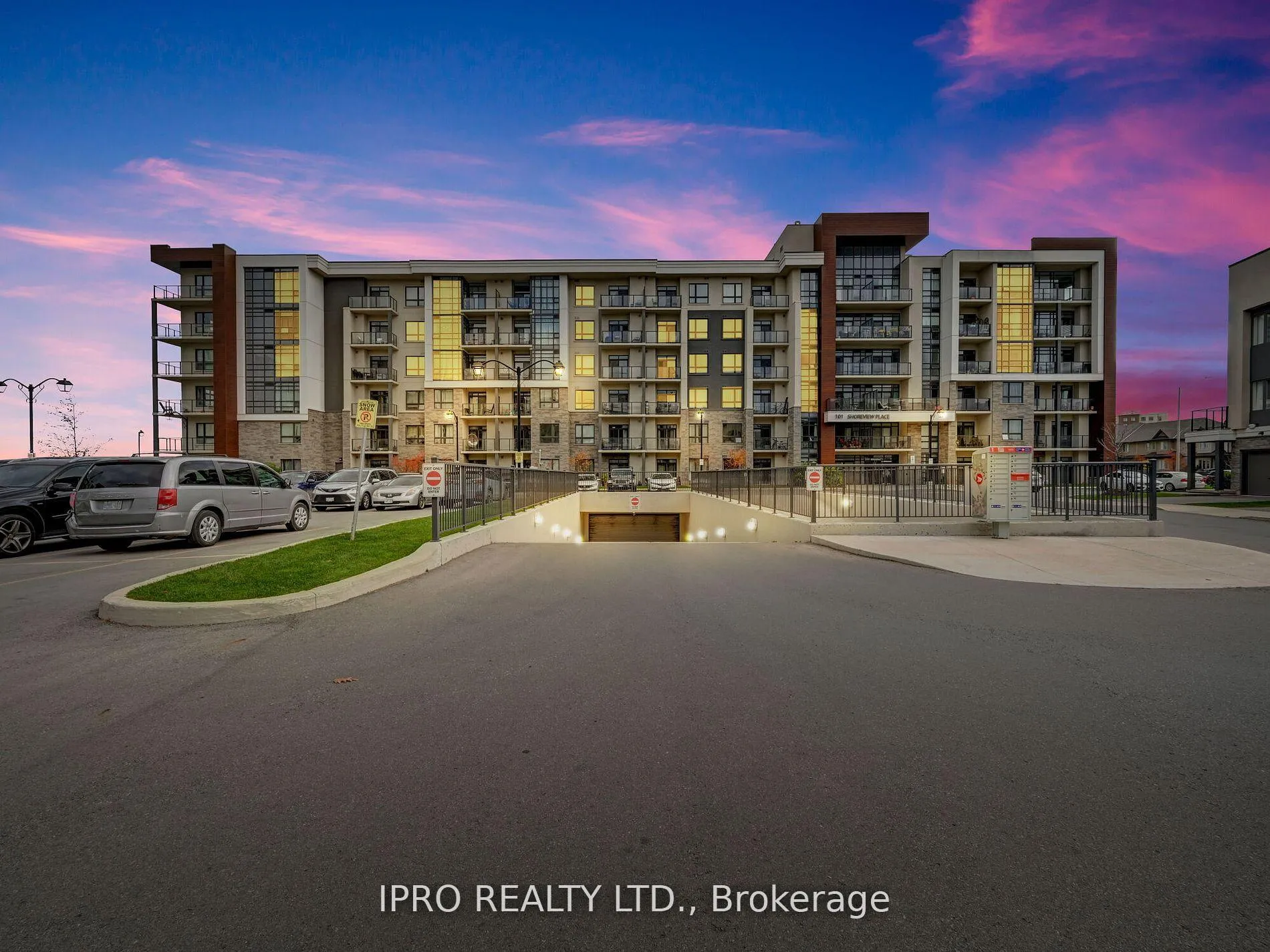 Photo 1 of Unit 436, 101 Shoreview Place, Hamilton, Stoney Creek — HOMEH