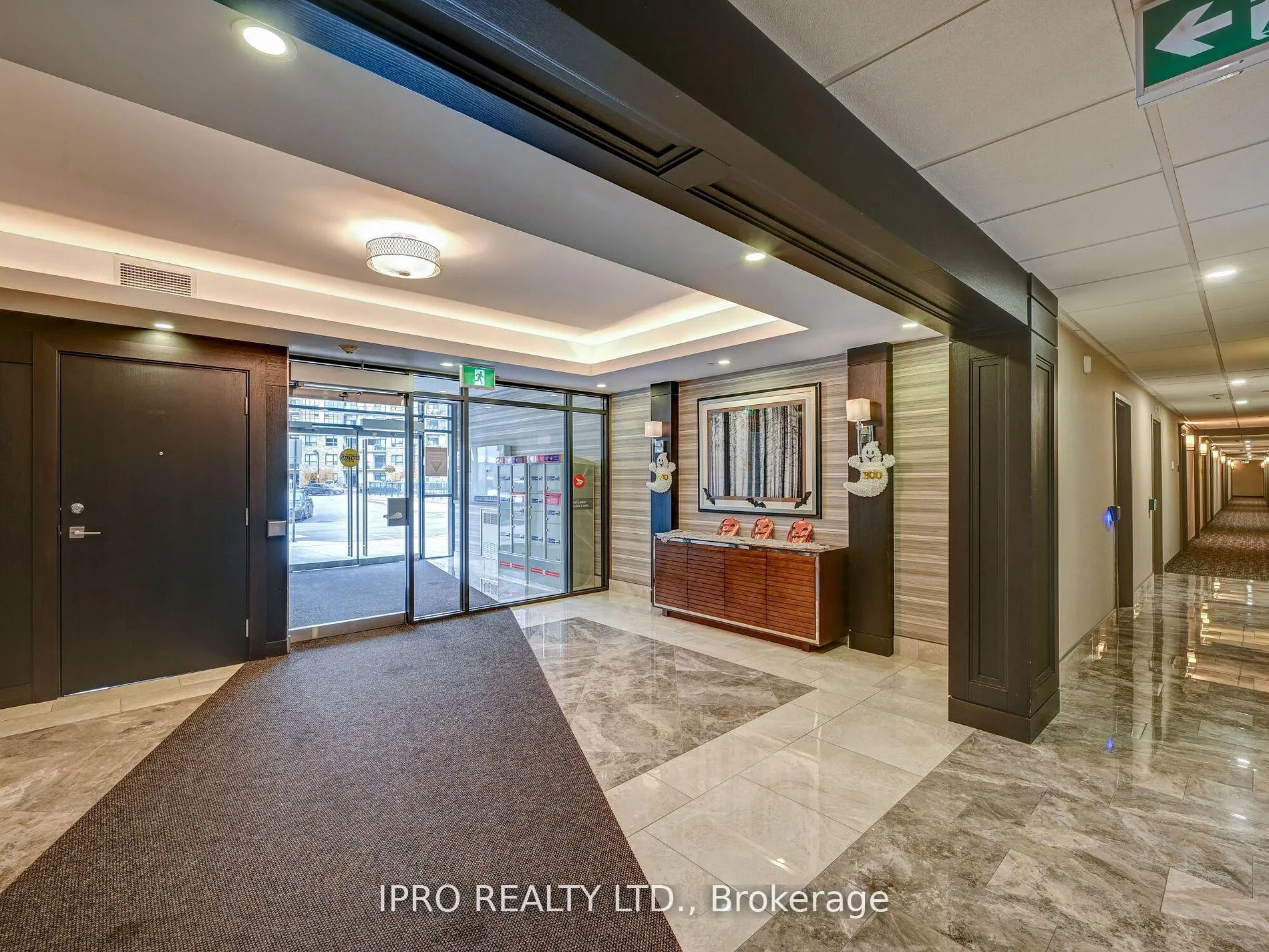 Photo 4 of Unit 436, 101 Shoreview Place, Hamilton, Stoney Creek — HOMEH