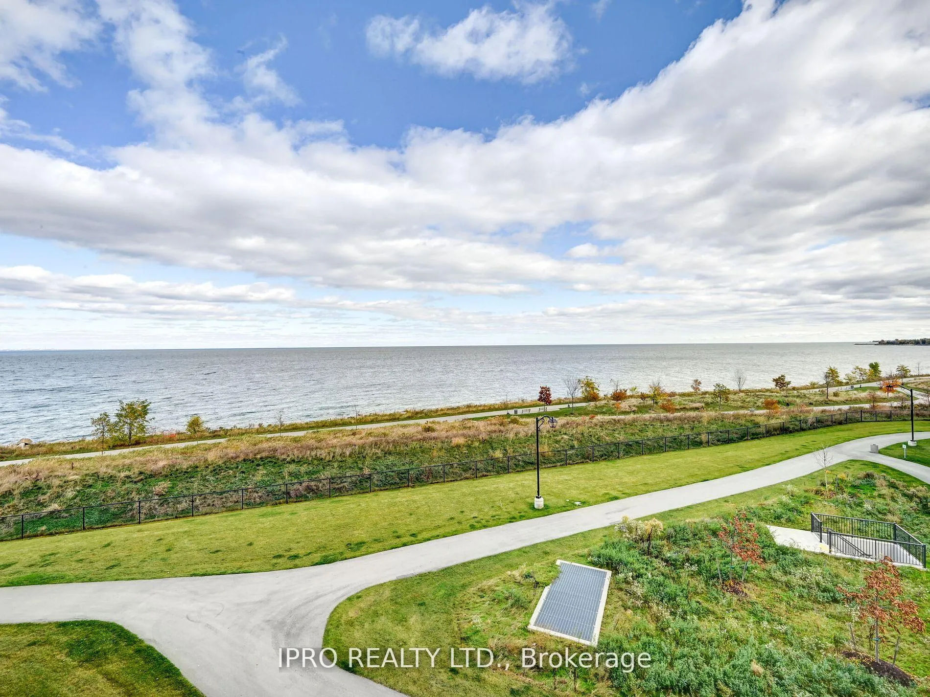 Photo 10 of Unit 436, 101 Shoreview Place, Hamilton, Stoney Creek — HOMEH