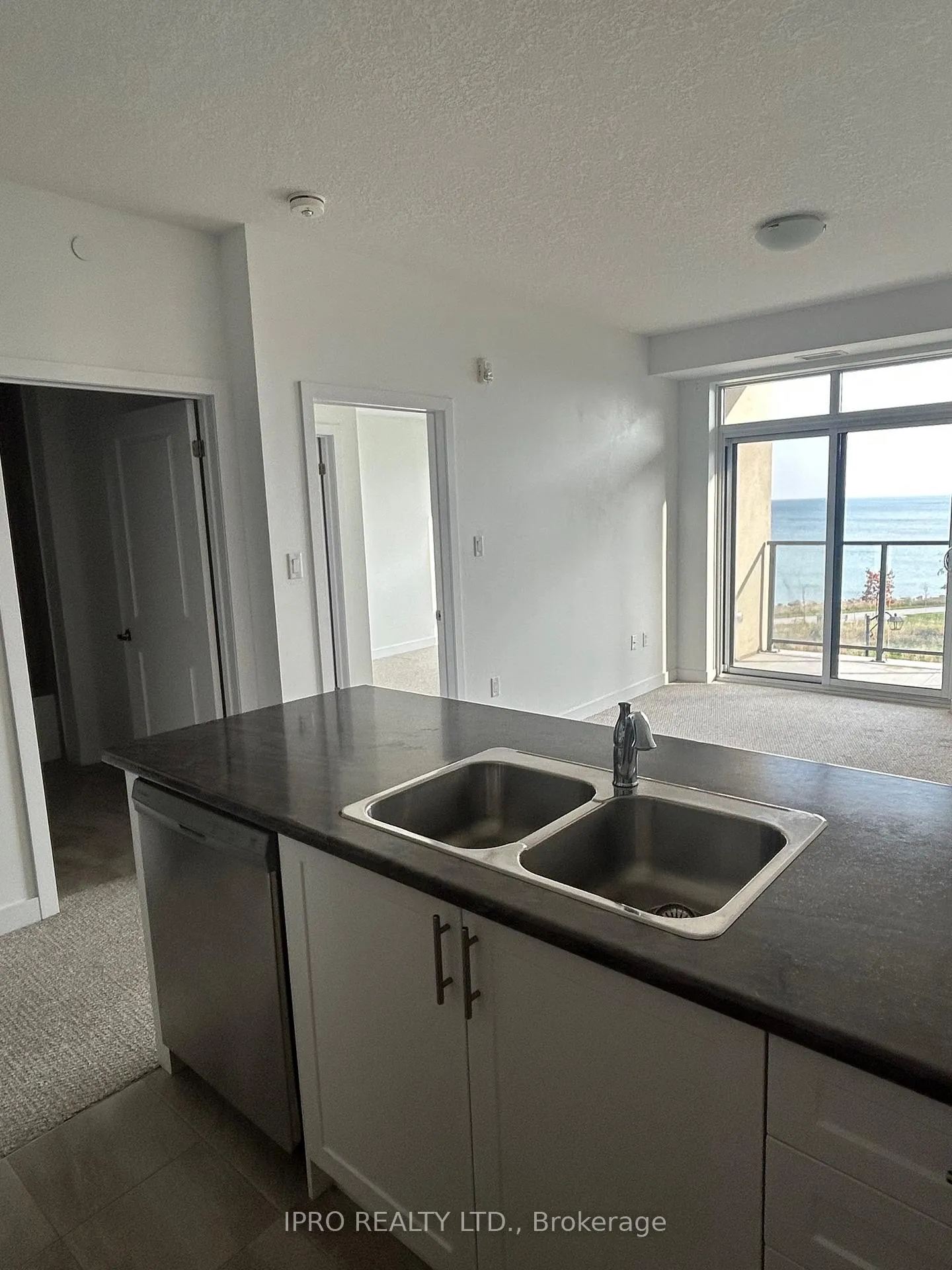 Photo 12 of Unit 436, 101 Shoreview Place, Hamilton, Stoney Creek — HOMEH