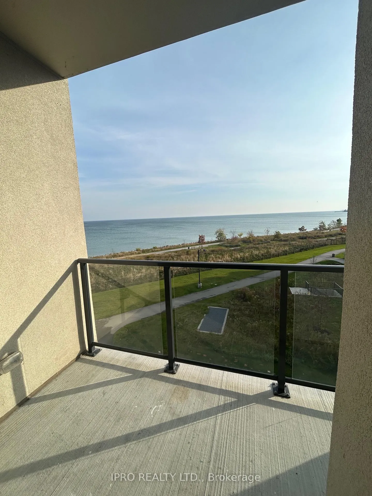 Photo 16 of Unit 436, 101 Shoreview Place, Hamilton, Stoney Creek — HOMEH