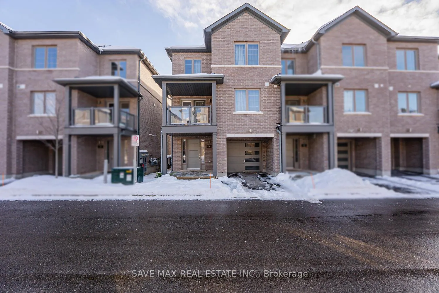 Front of Unit 16, 205 West Oak Trail