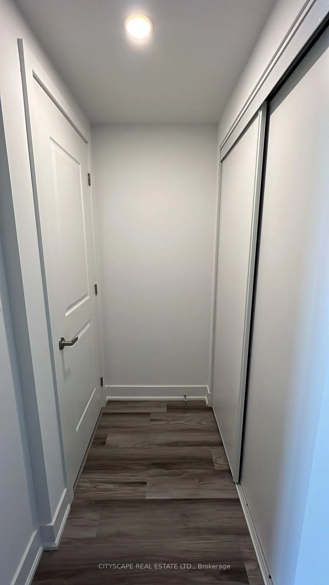 Photo 5 of Unit 522, 575 Conklin Road, Brant, Brantford Twp — HOMEH