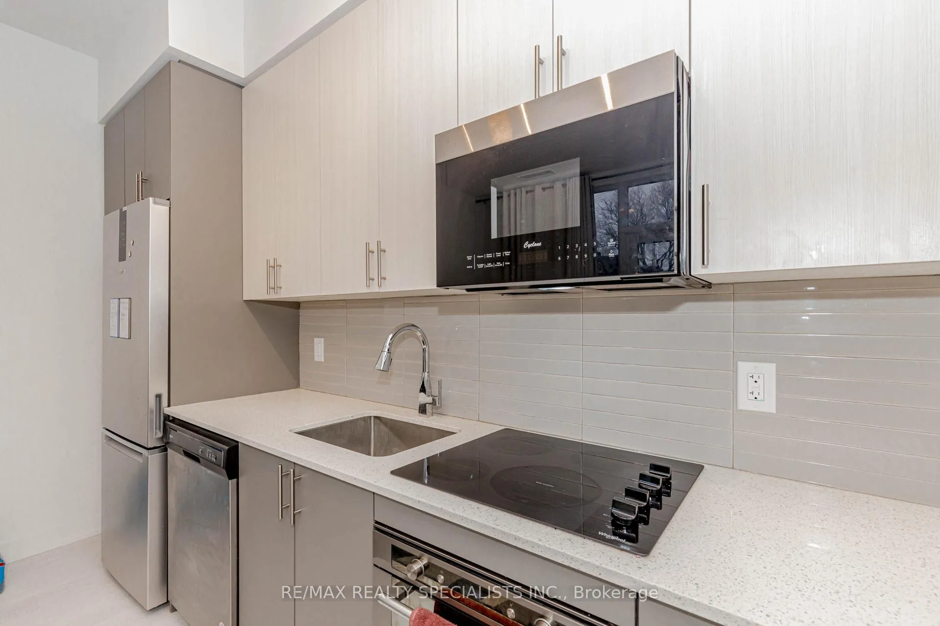 Photo 22 of Unit 105, 415 Main Street W, Hamilton, Kirkendall — HOMEH