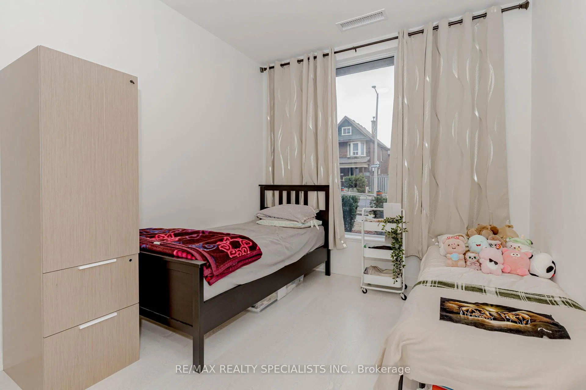 Photo 24 of Unit 105, 415 Main Street W, Hamilton, Kirkendall — HOMEH