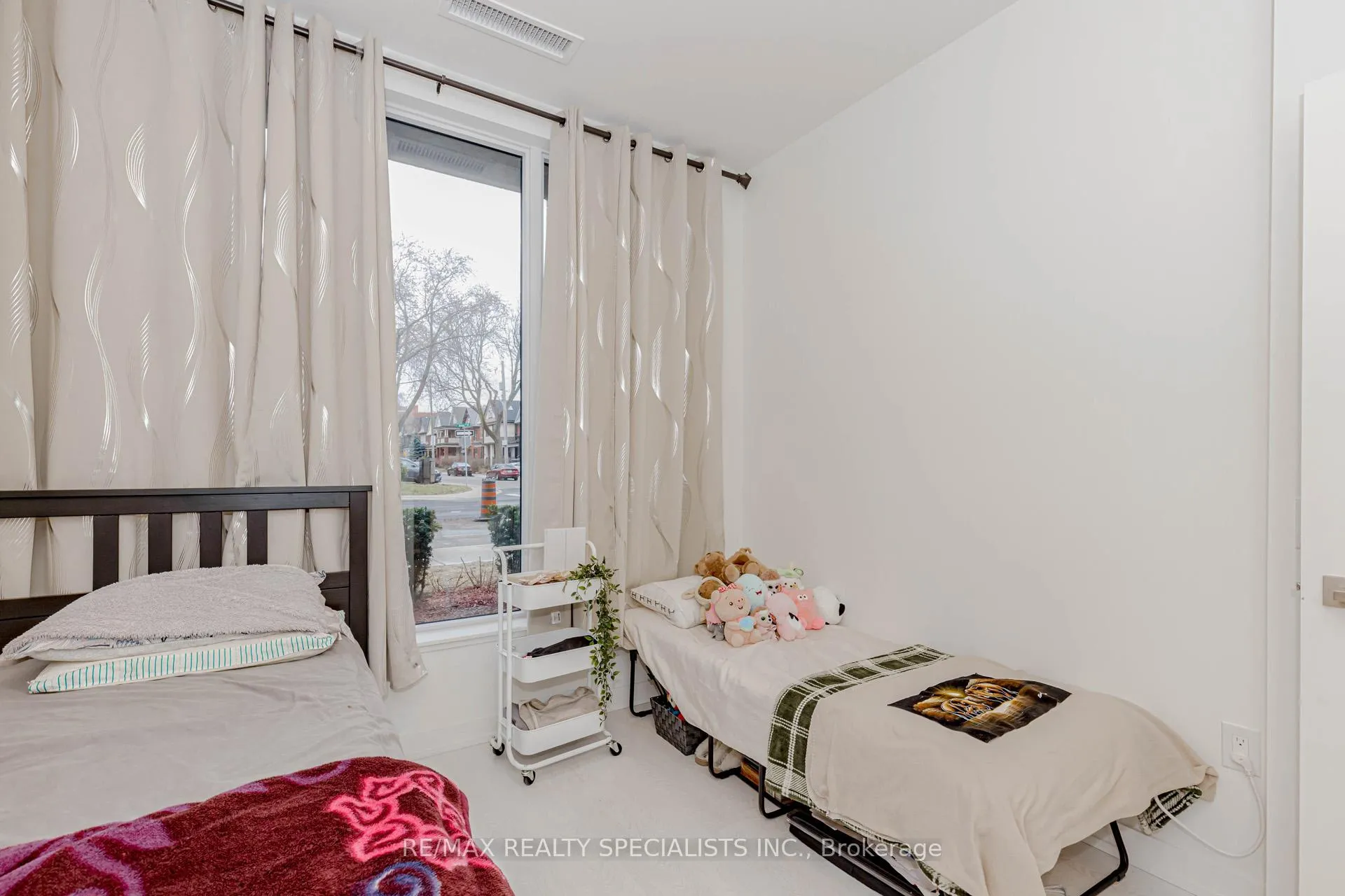Photo 25 of Unit 105, 415 Main Street W, Hamilton, Kirkendall — HOMEH