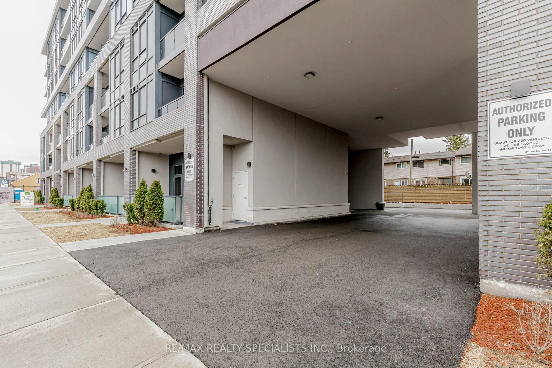 Photo 31 of Unit 105, 415 Main Street W, Hamilton, Kirkendall — HOMEH