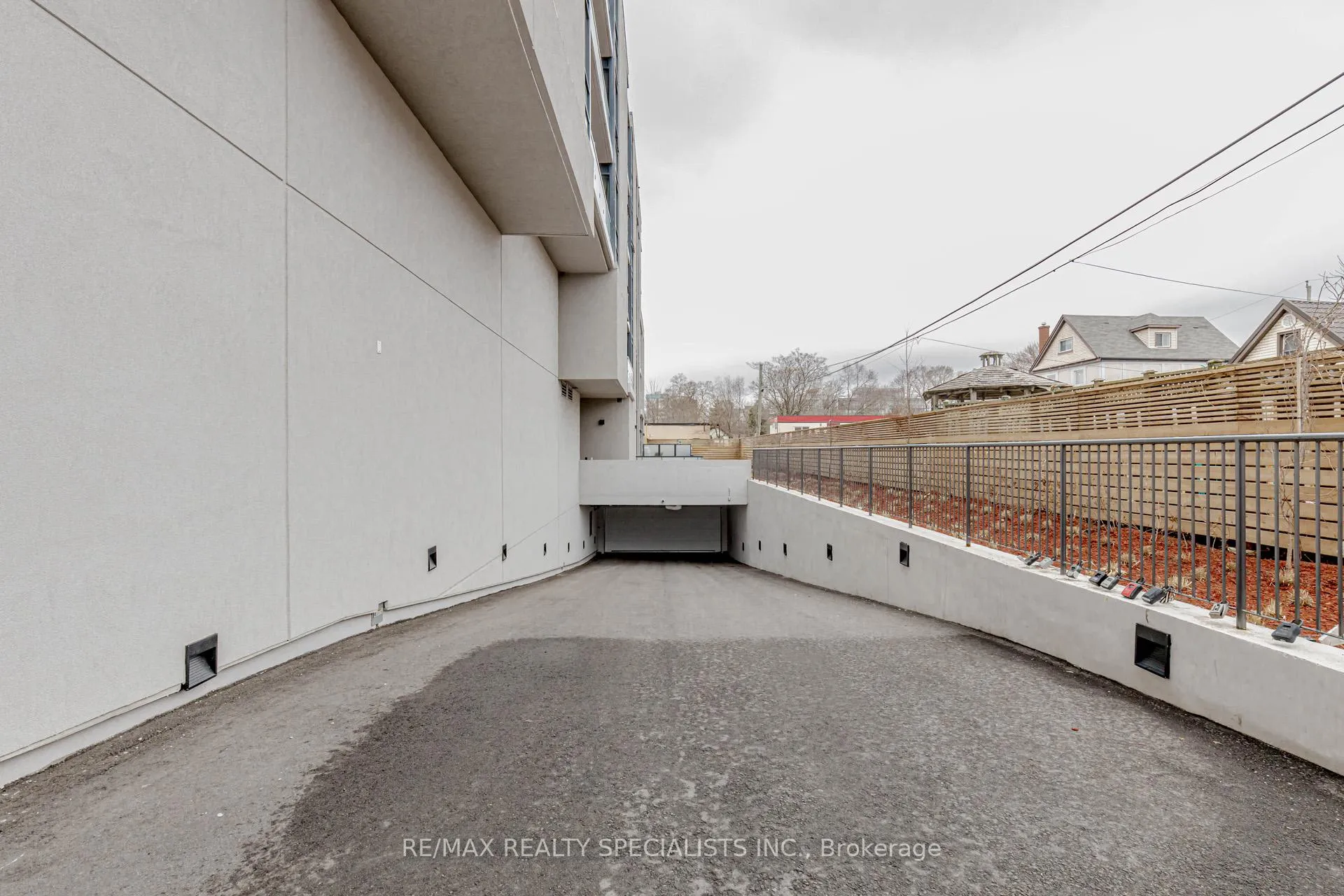 Photo 33 of Unit 105, 415 Main Street W, Hamilton, Kirkendall — HOMEH