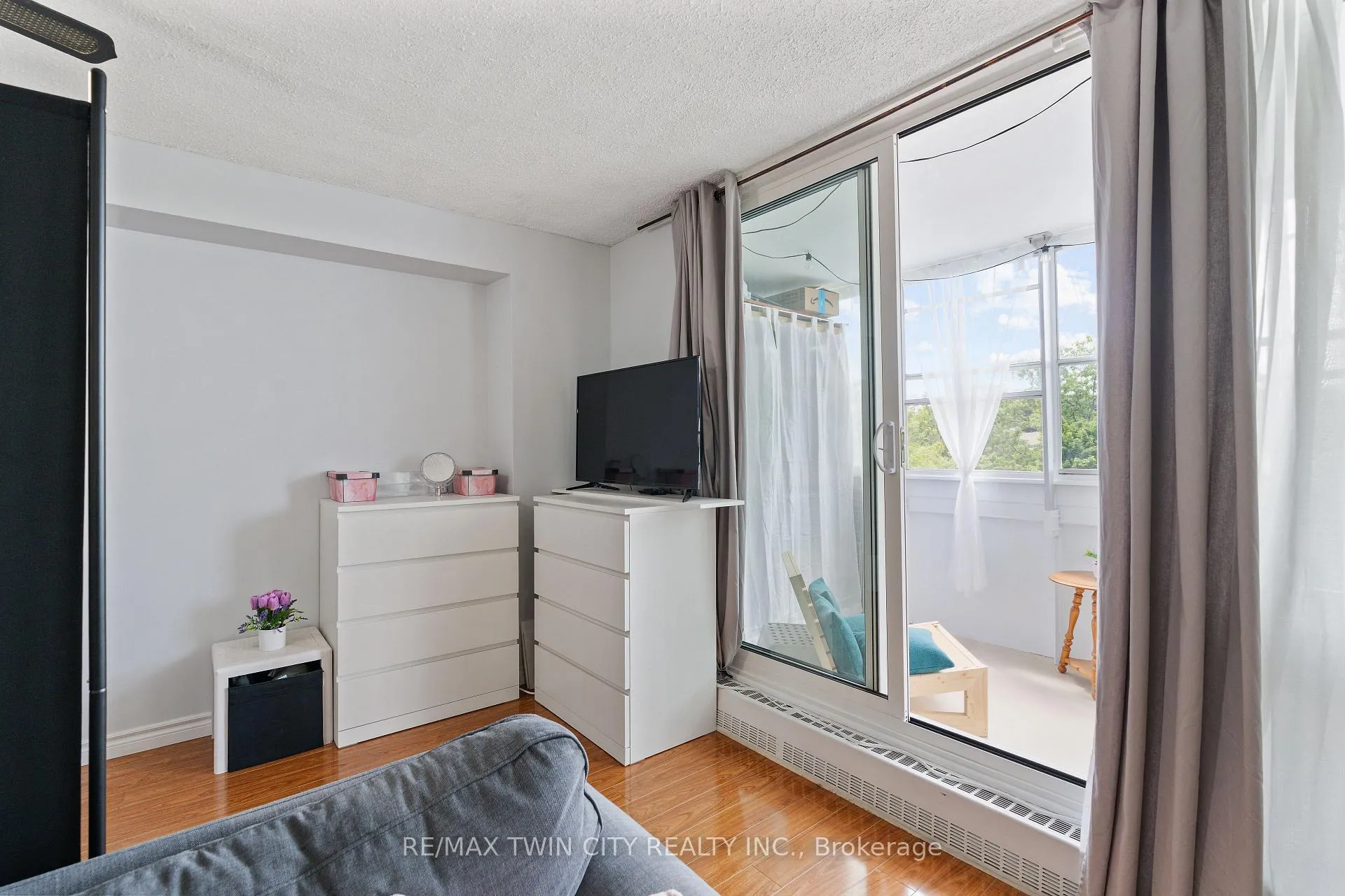 Photo 14 of 225 Harvard Place, Waterloo, Lincoln Heights — HOMEH