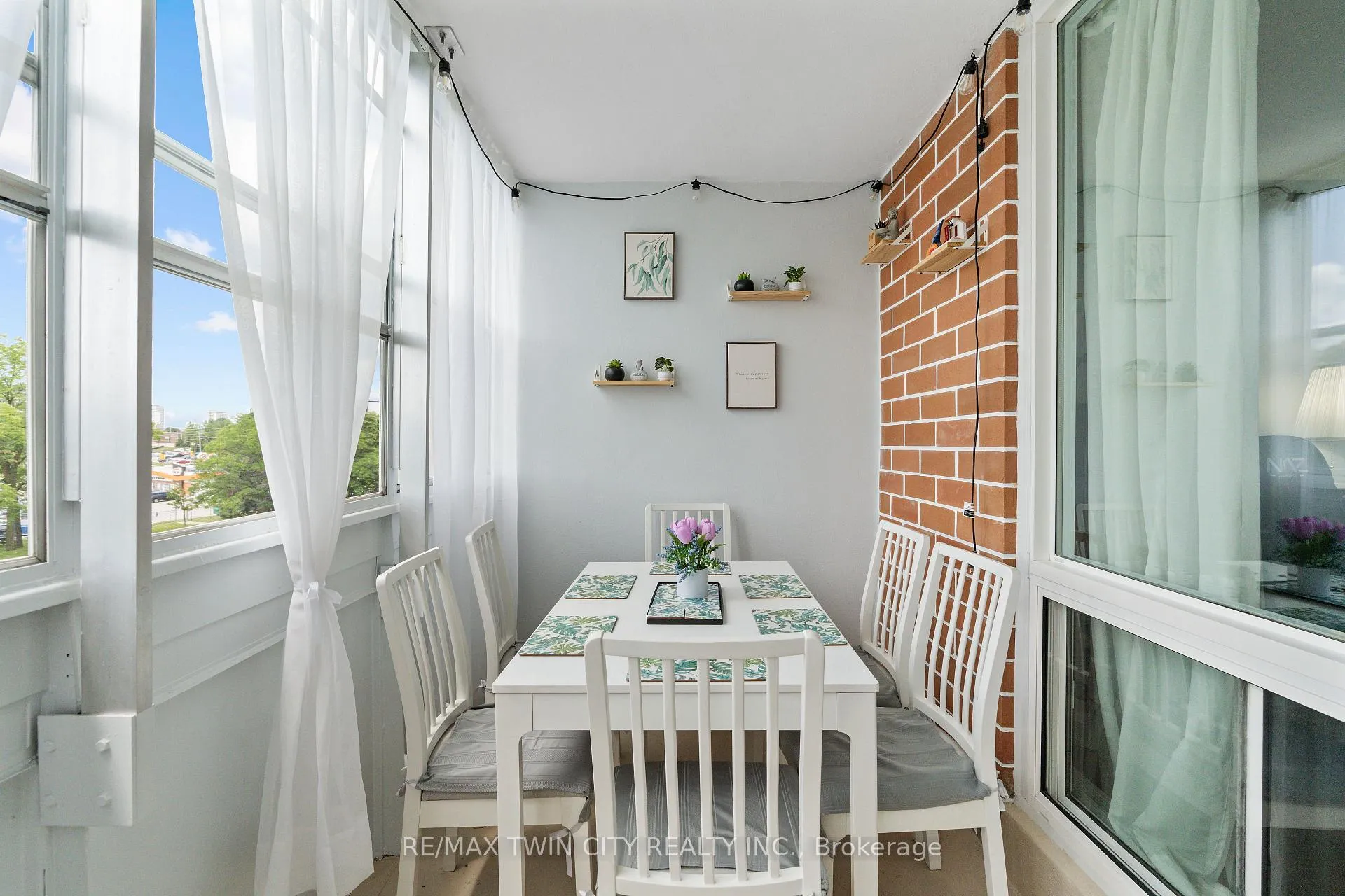 Photo 16 of 225 Harvard Place, Waterloo, Lincoln Heights — HOMEH