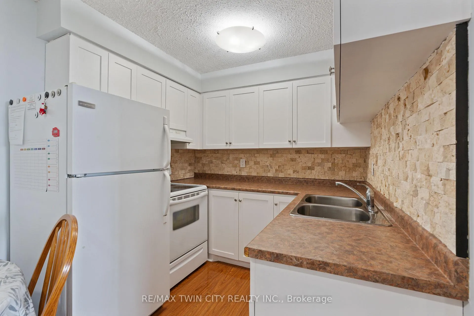 Photo 22 of 225 Harvard Place, Waterloo, Lincoln Heights — HOMEH
