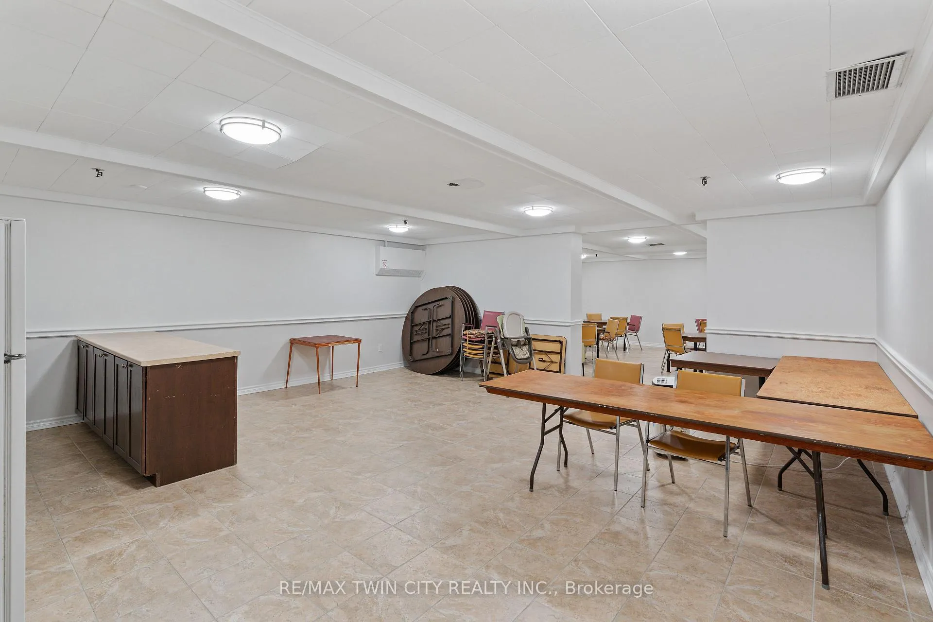 Photo 35 of 225 Harvard Place, Waterloo, Lincoln Heights — HOMEH