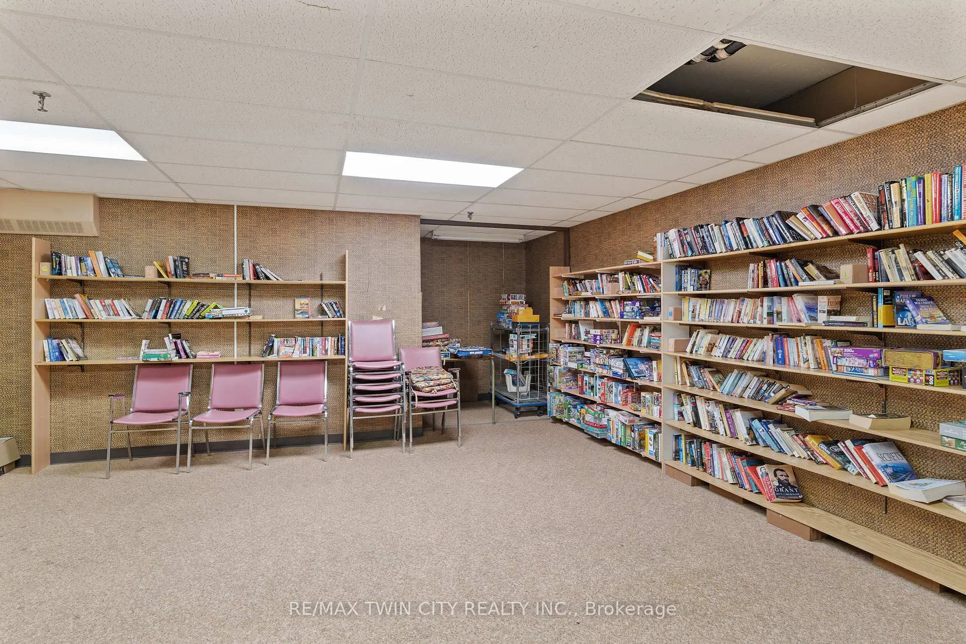 Photo 41 of 225 Harvard Place, Waterloo, Lincoln Heights — HOMEH
