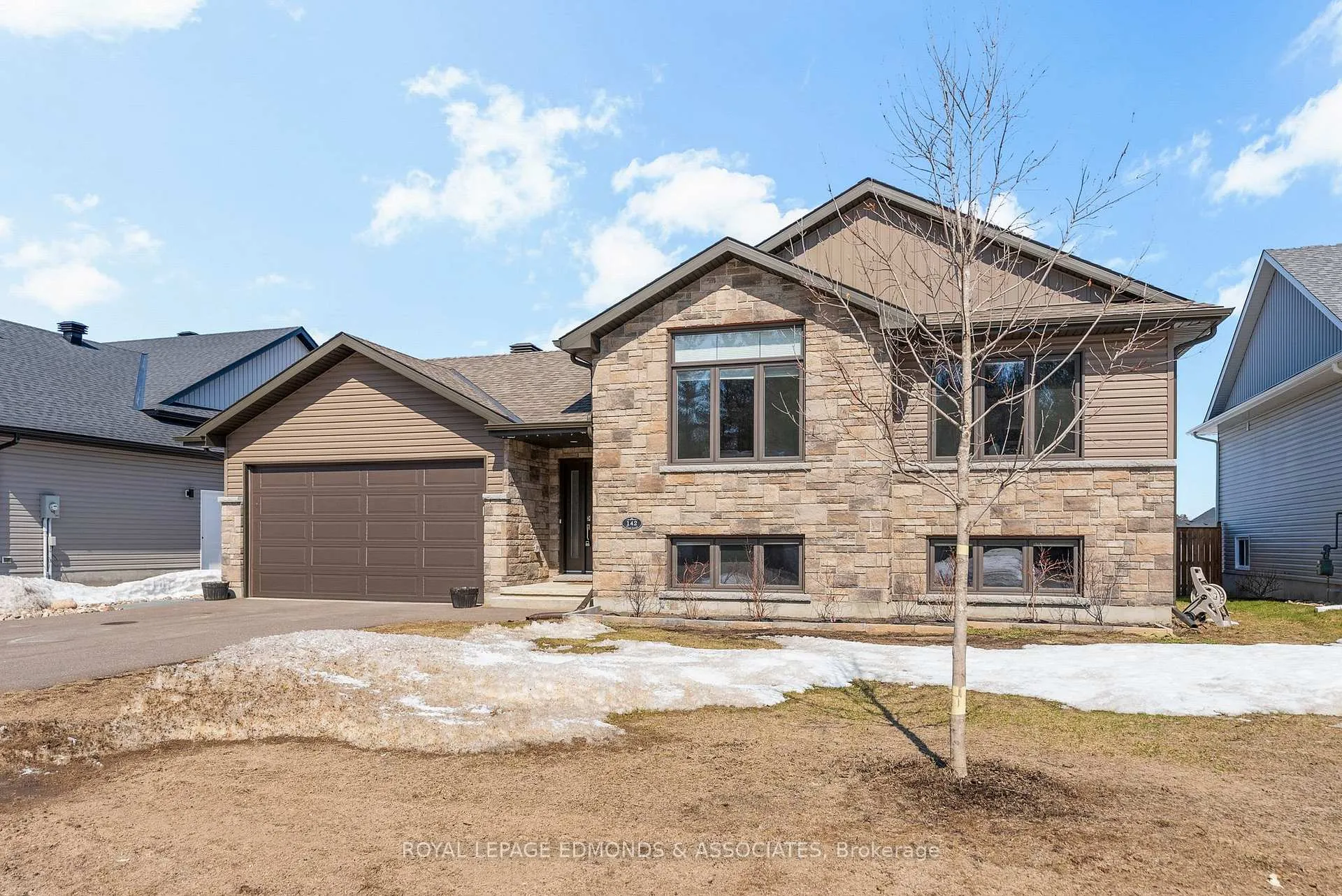 Photo 1 of 142 Chad Street, Petawawa — HOMEH
