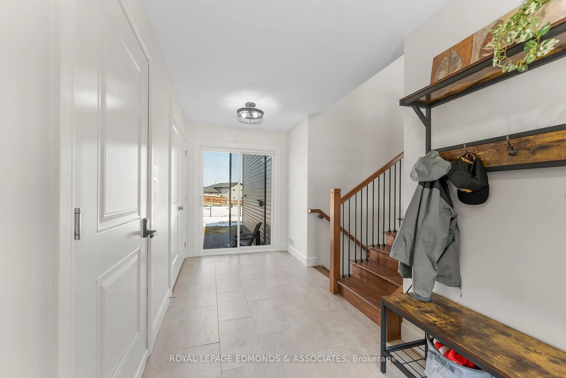 Photo 7 of 142 Chad Street, Petawawa — HOMEH