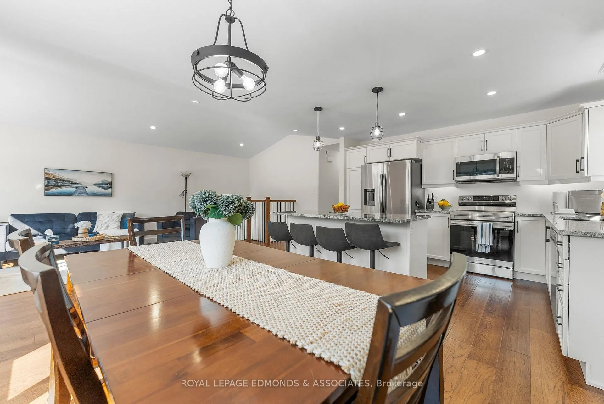 Photo 17 of 142 Chad Street, Petawawa — HOMEH