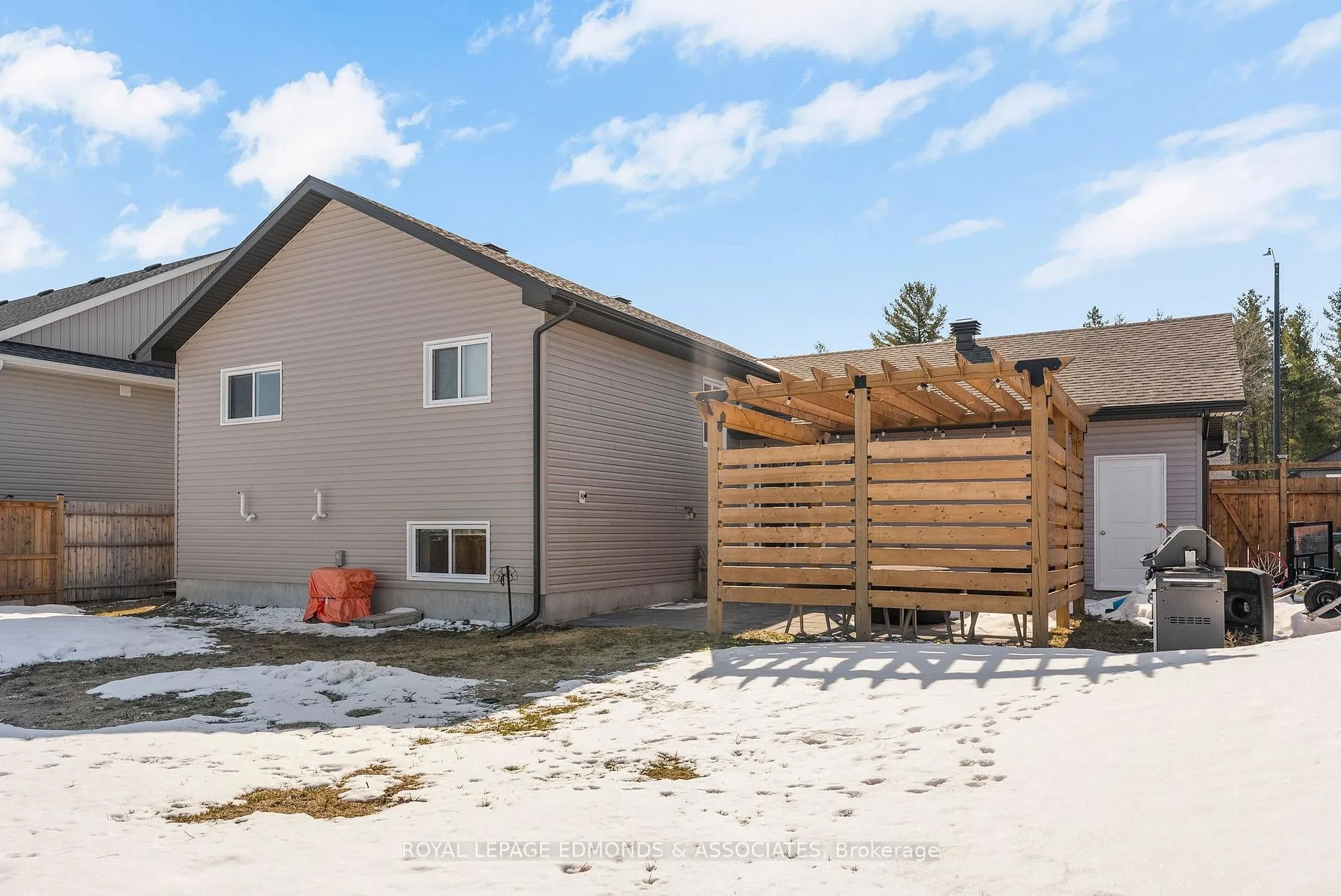 Photo 35 of 142 Chad Street, Petawawa — HOMEH