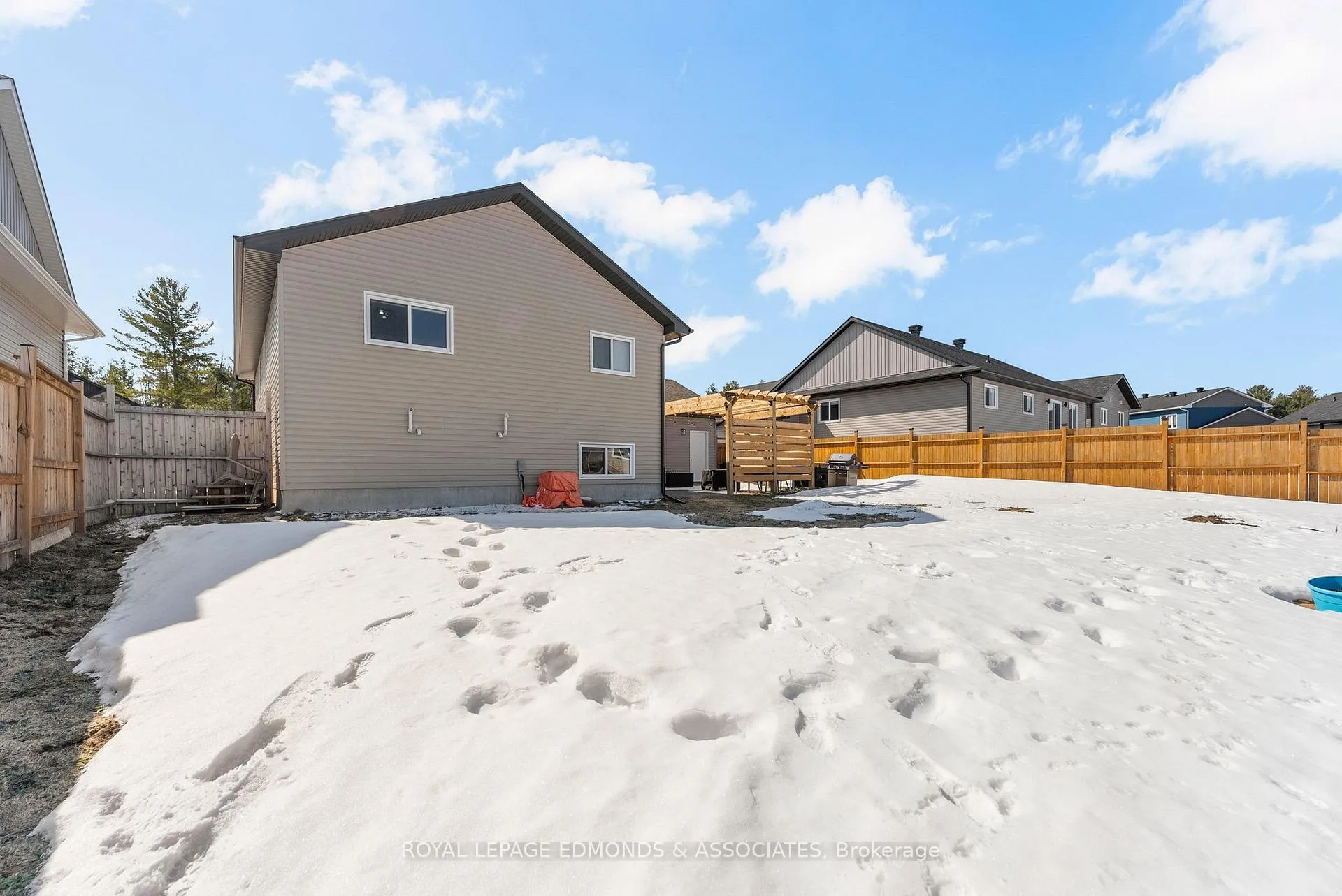 Photo 37 of 142 Chad Street, Petawawa — HOMEH