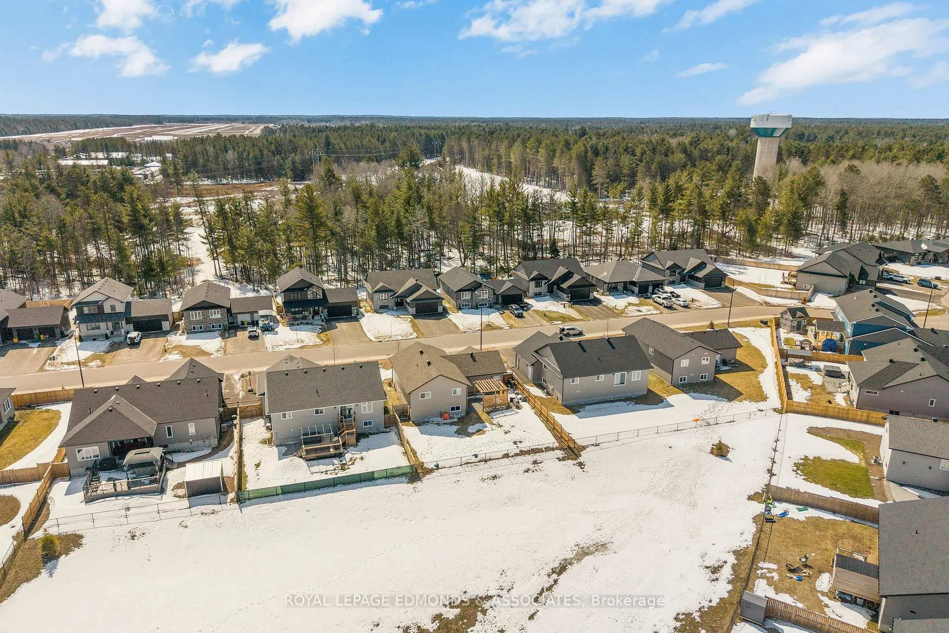 Photo 39 of 142 Chad Street, Petawawa — HOMEH