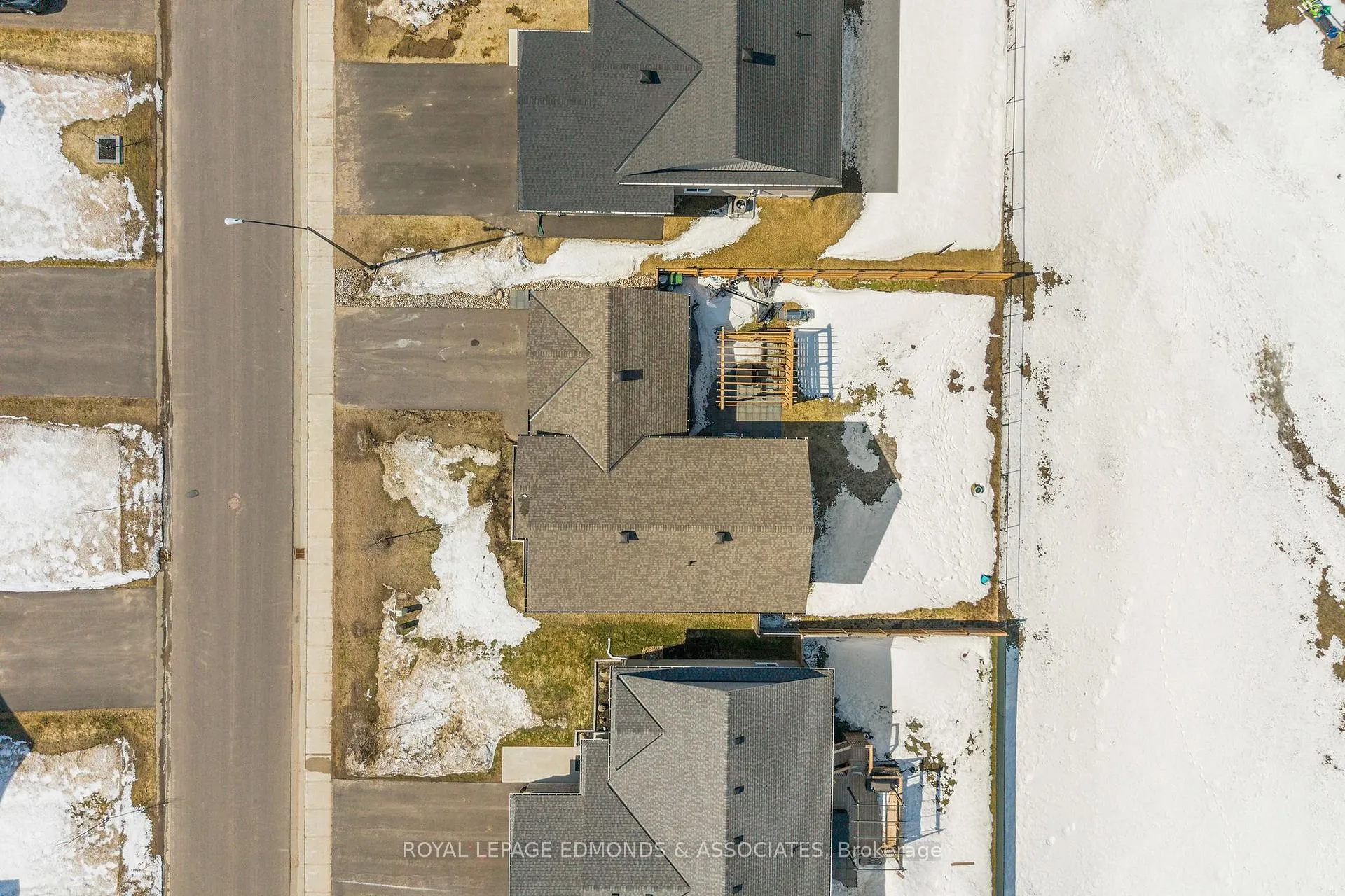 Photo 42 of 142 Chad Street, Petawawa — HOMEH