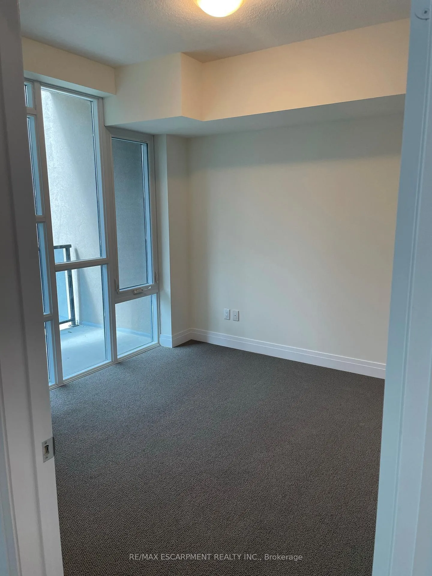 Photo 5 of Unit 334, 16 Concord Place, Grimsby, Grimsby Beach — HOMEH