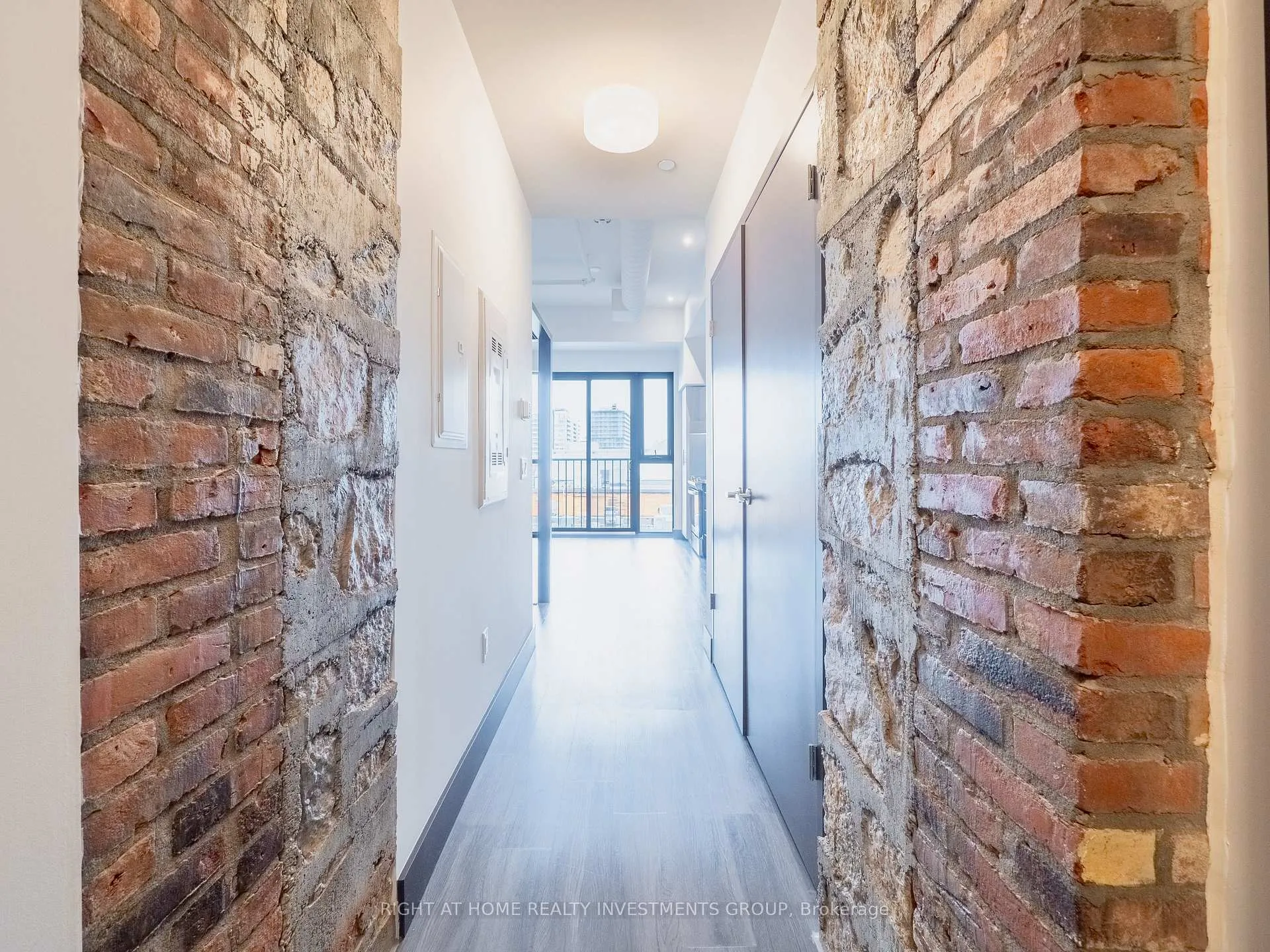 Photo 5 of Unit 302, 121 King Street E, Hamilton, Beasley — HOMEH