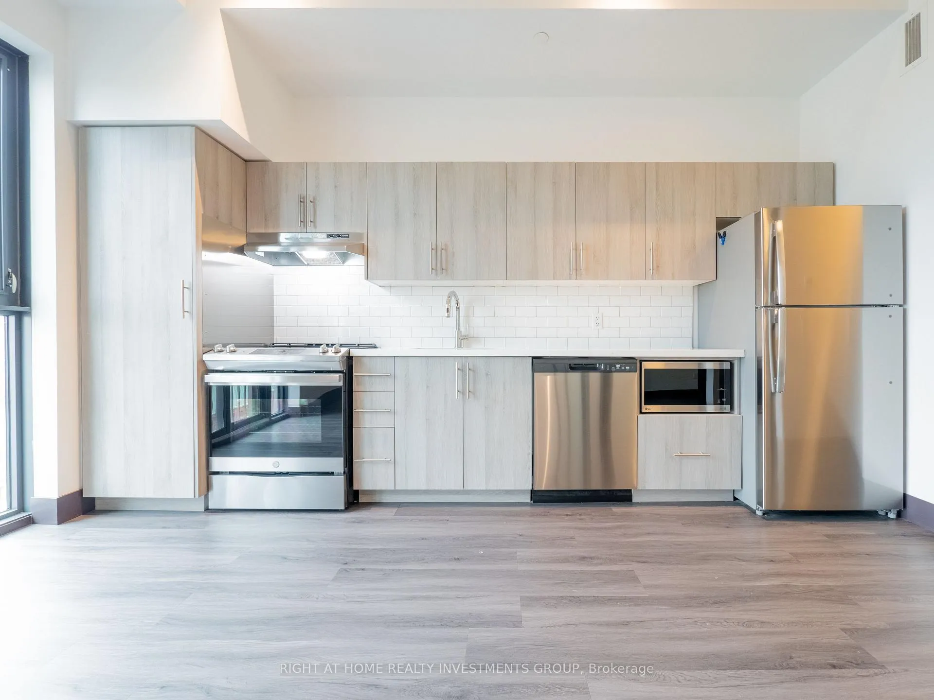 Photo 6 of Unit 302, 121 King Street E, Hamilton, Beasley — HOMEH