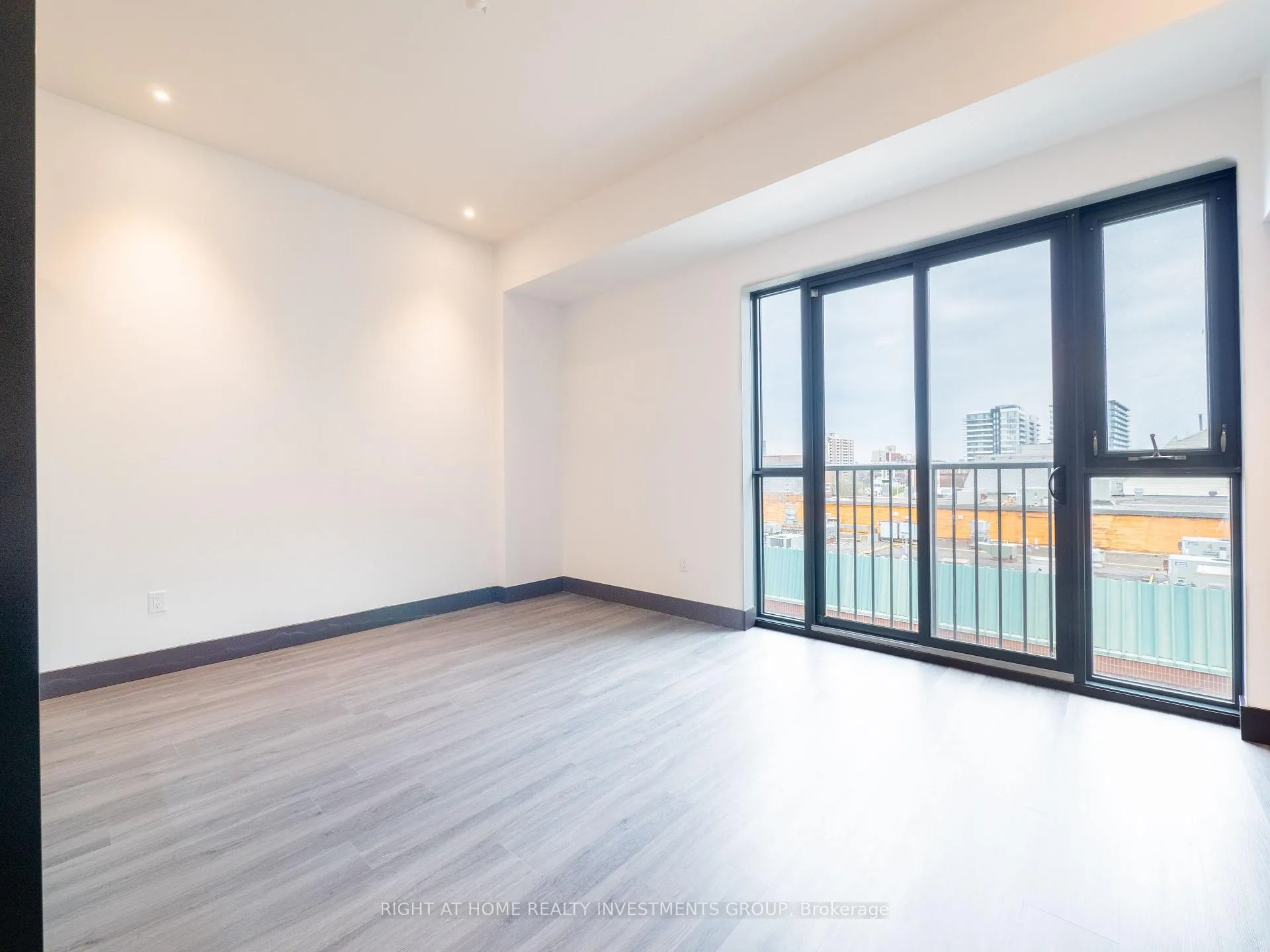 Photo 10 of Unit 302, 121 King Street E, Hamilton, Beasley — HOMEH